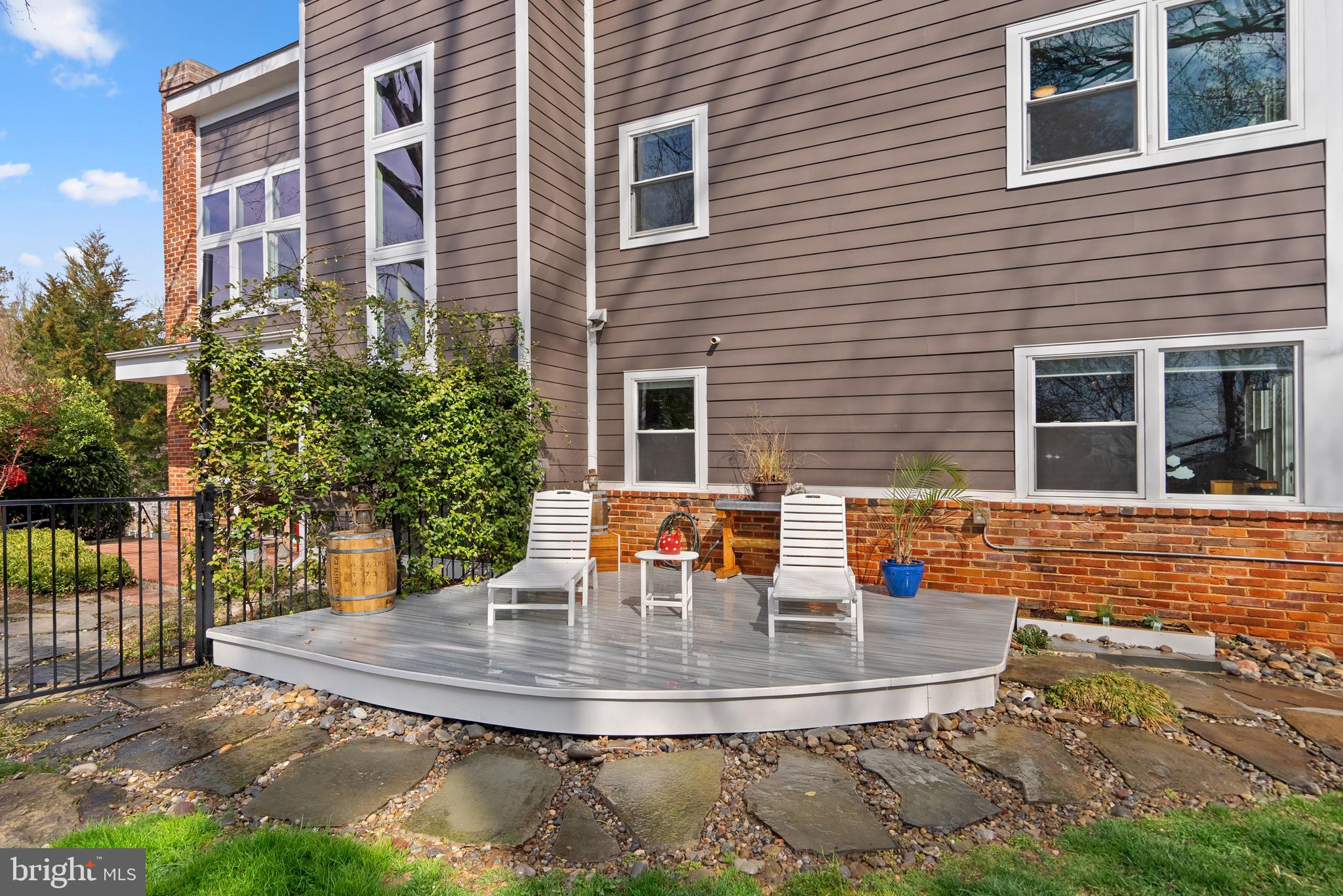 BANNOCKBURN - Residential