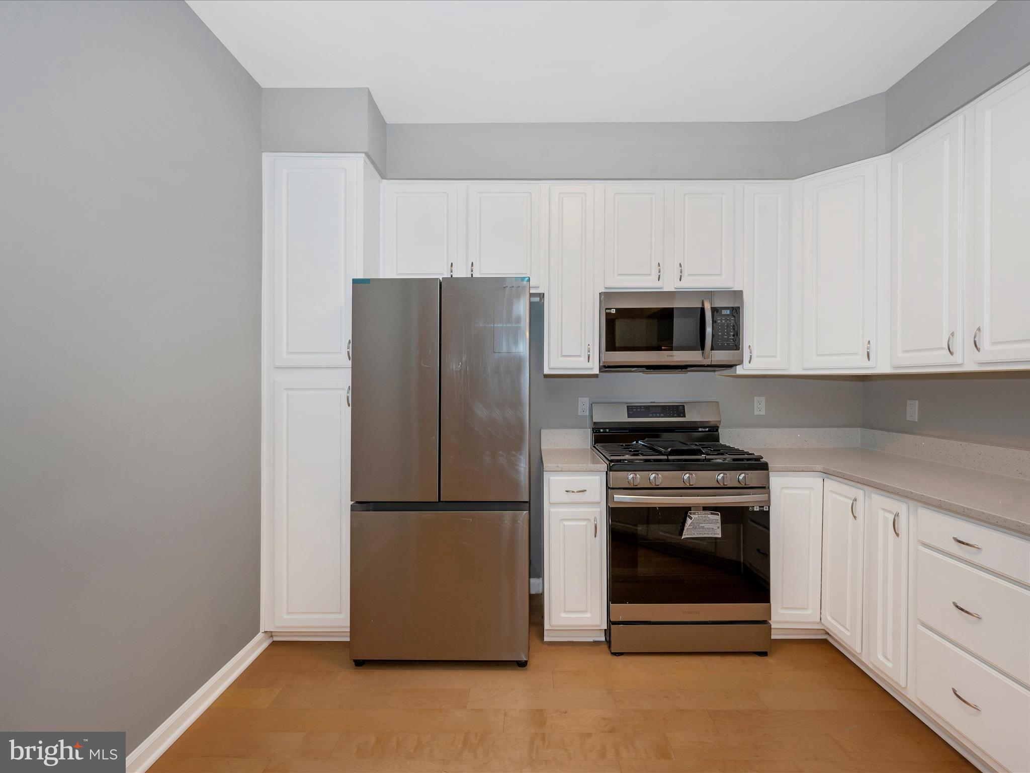 LAKELANDS RIDGE - Residential