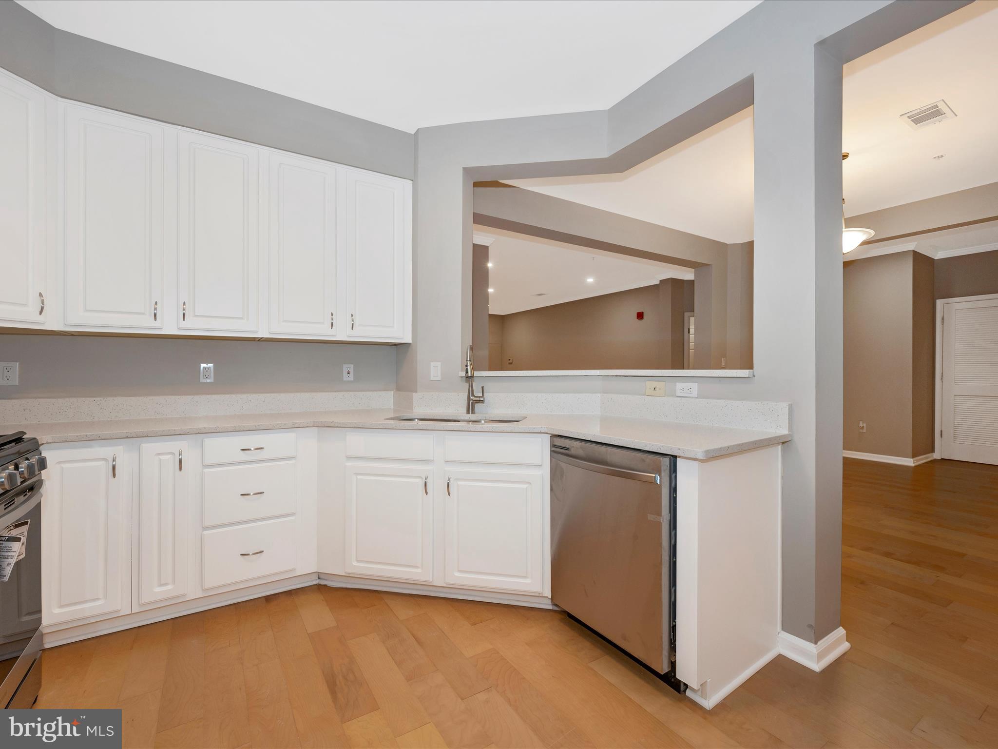 LAKELANDS RIDGE - Residential