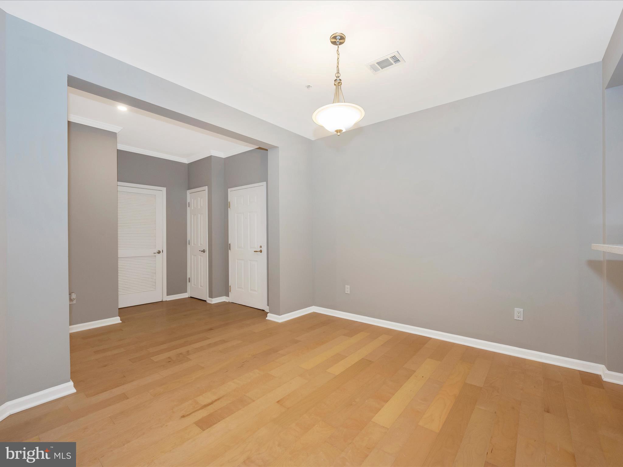 LAKELANDS RIDGE - Residential