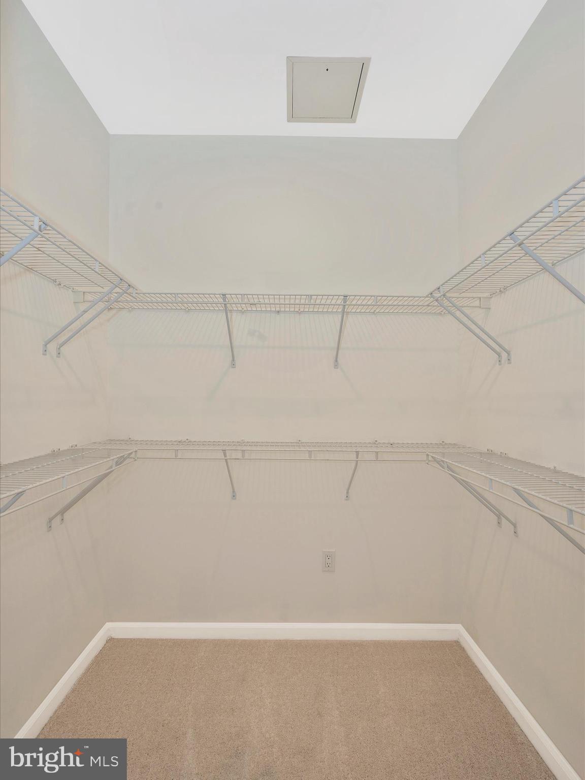 LAKELANDS RIDGE - Residential