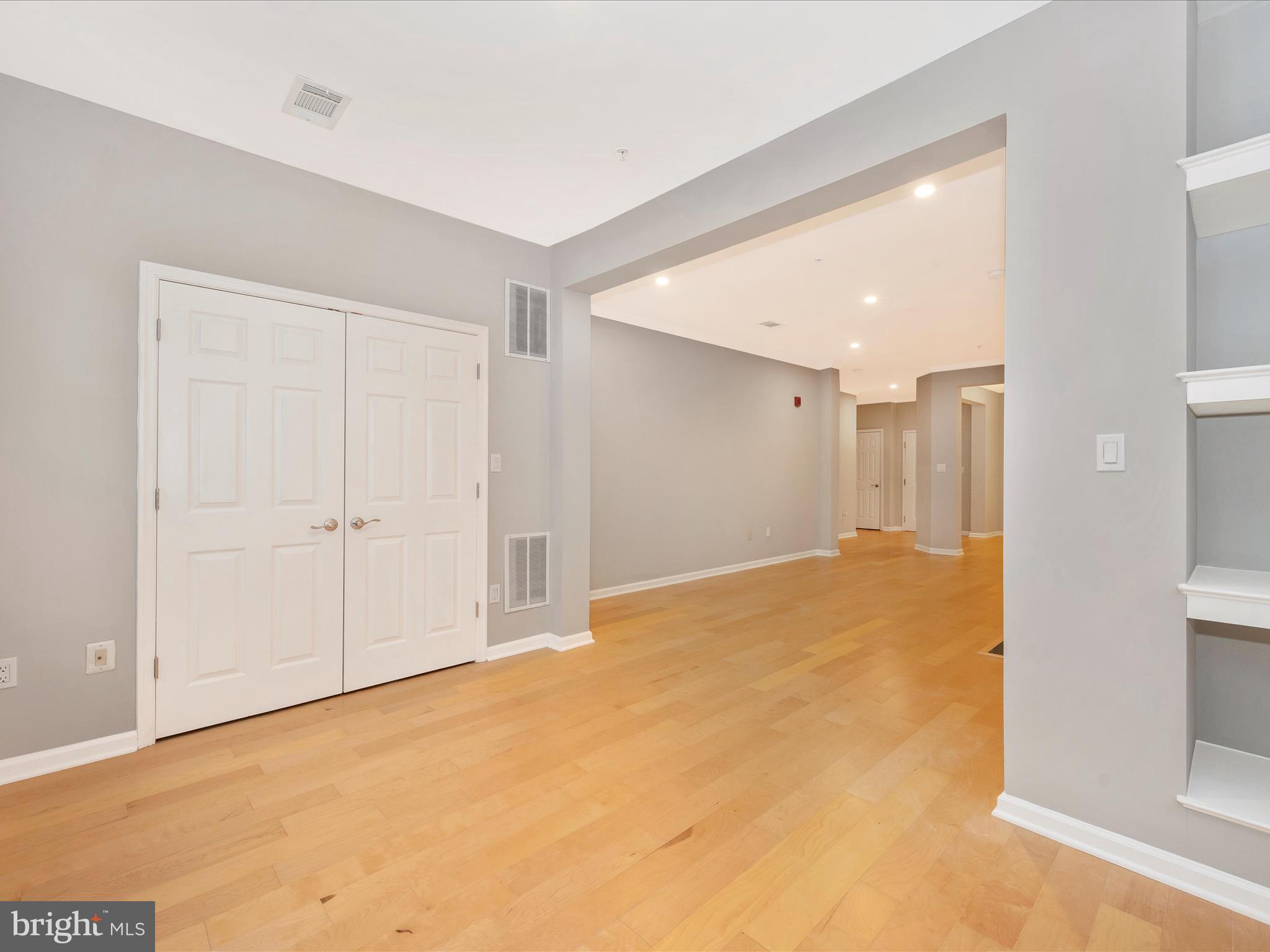 LAKELANDS RIDGE - Residential