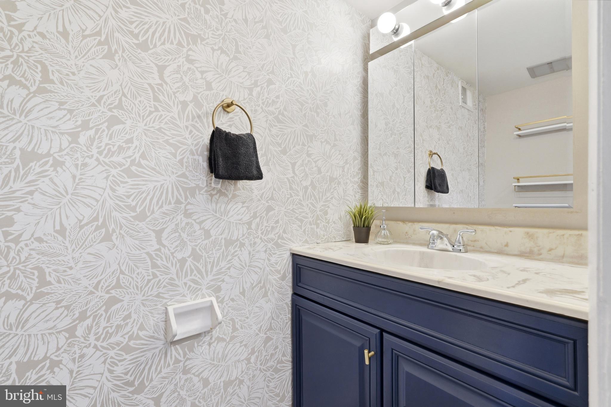 CROFTON MEADOWS - Residential