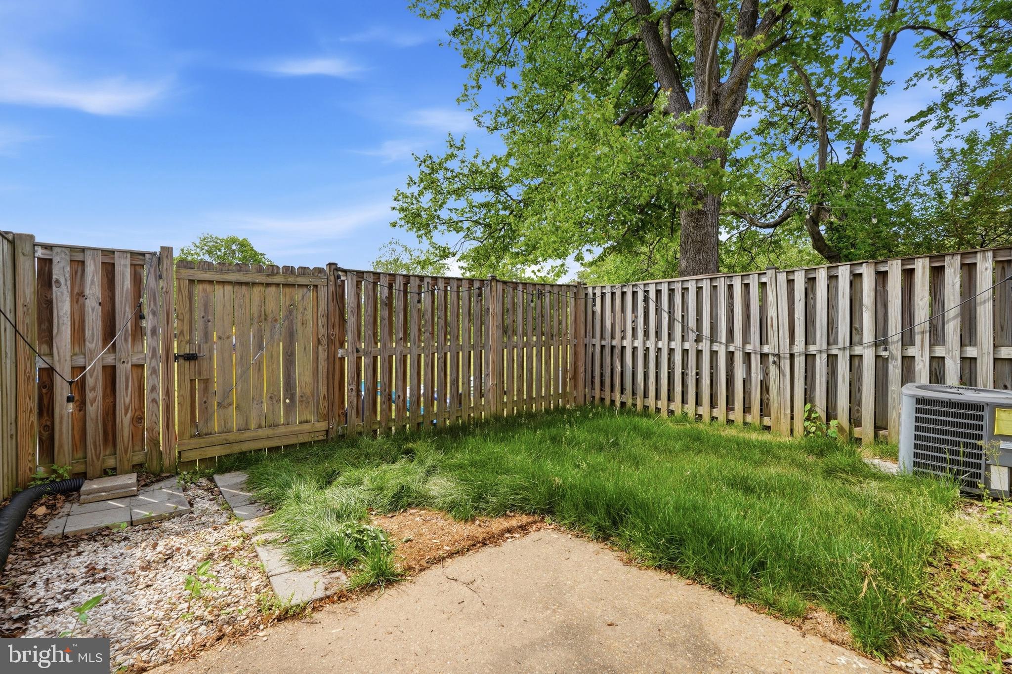 CROFTON MEADOWS - Residential