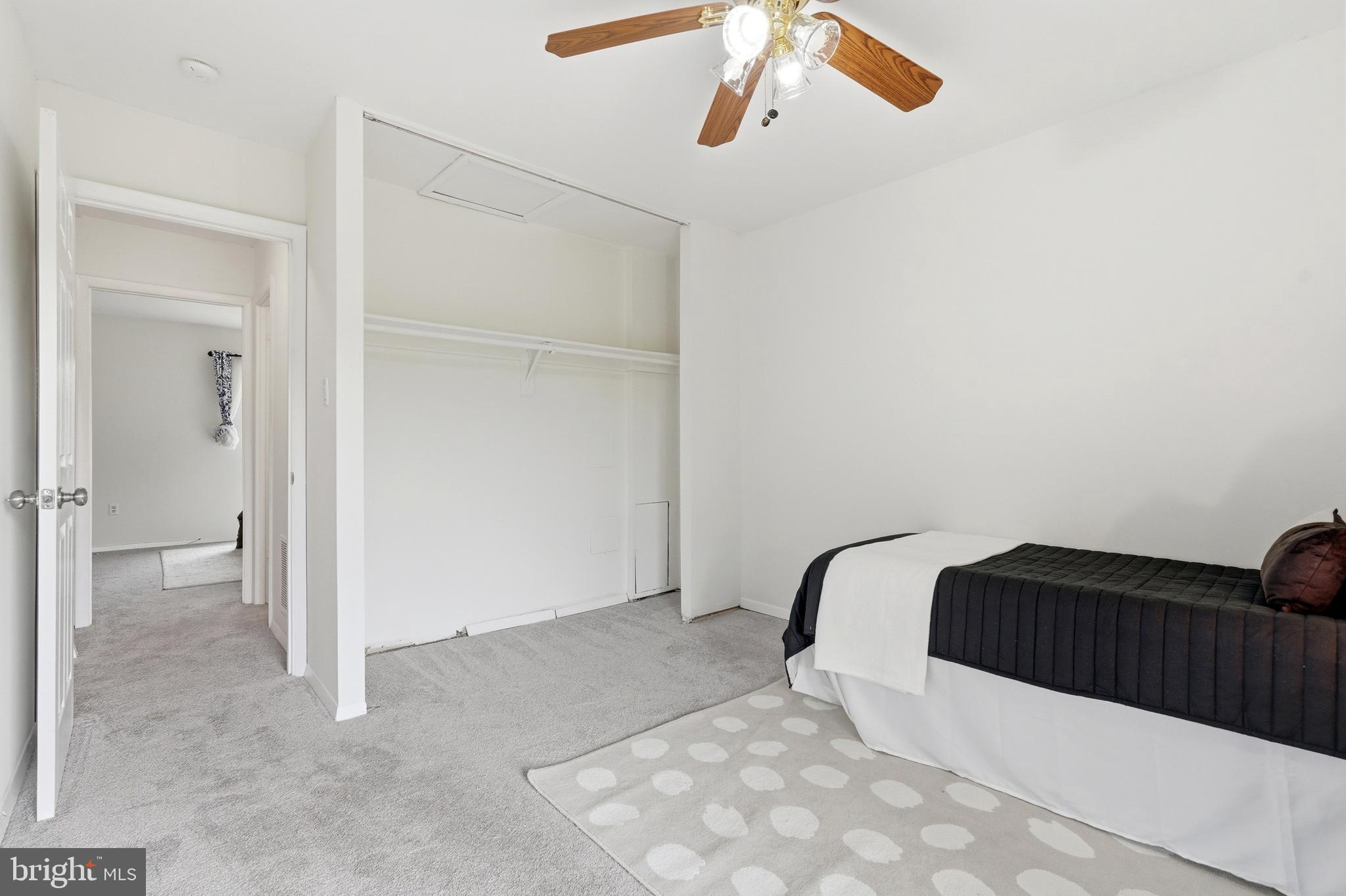 CROFTON MEADOWS - Residential
