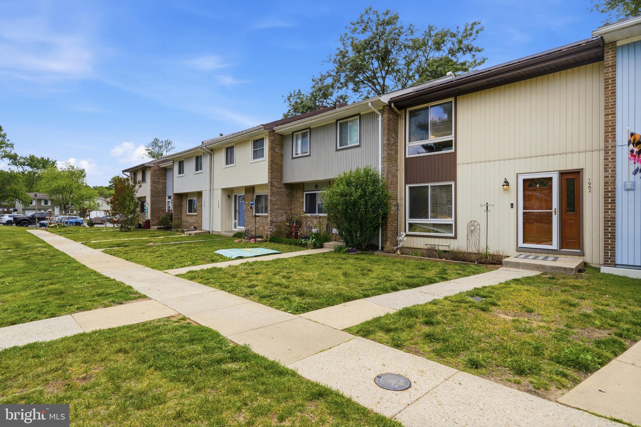 CROFTON MEADOWS - Residential