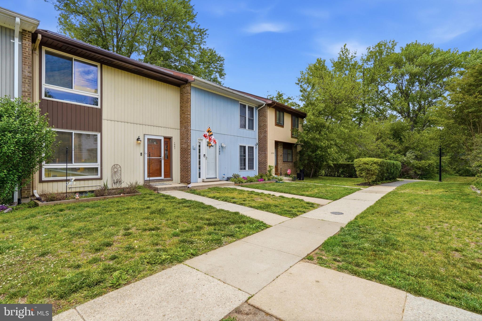 CROFTON MEADOWS - Residential