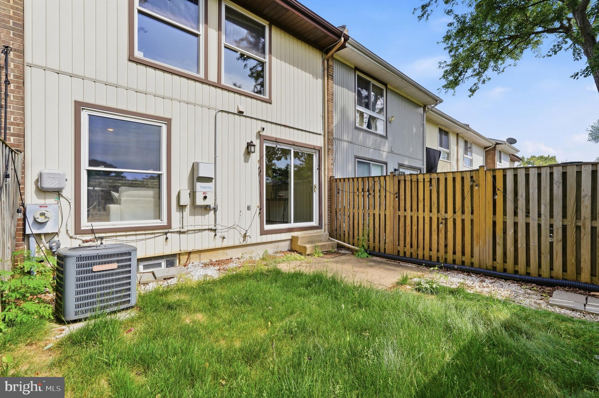 CROFTON MEADOWS - Residential