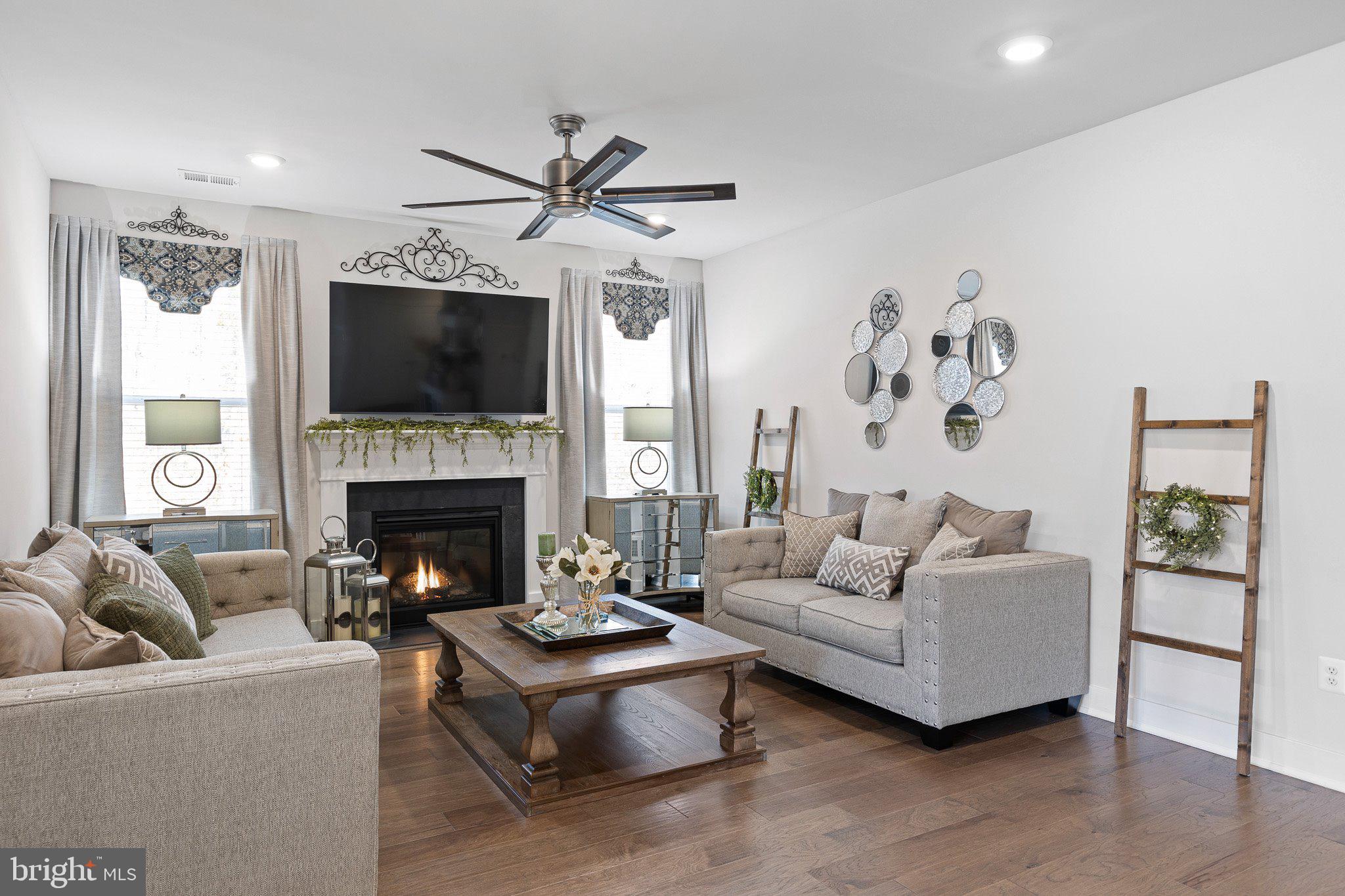 THE CASCADES - Residential