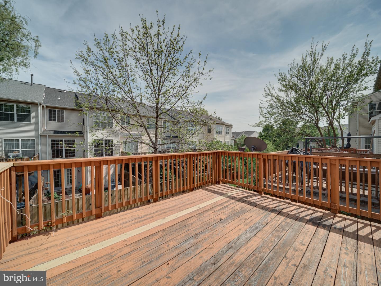 PARADISE - Residential Lease