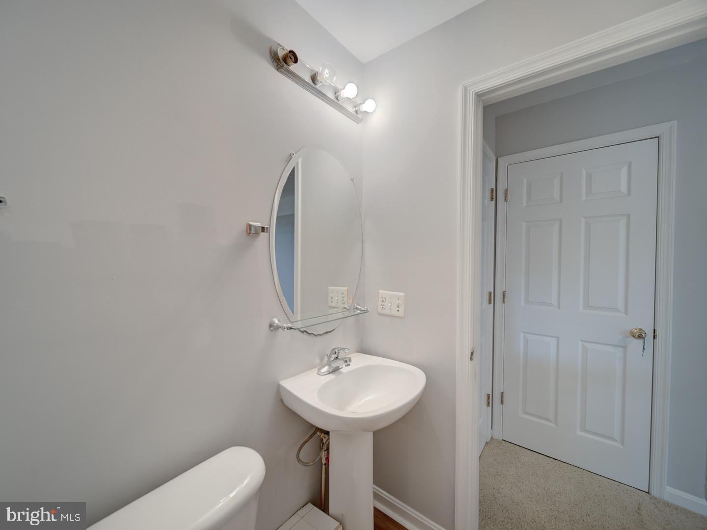 PARADISE - Residential Lease