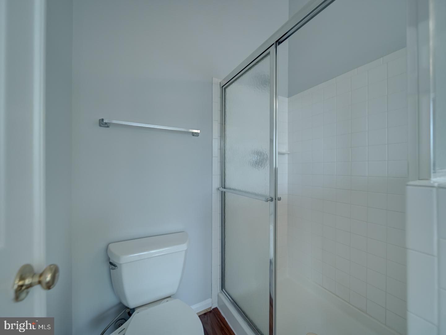 PARADISE - Residential Lease