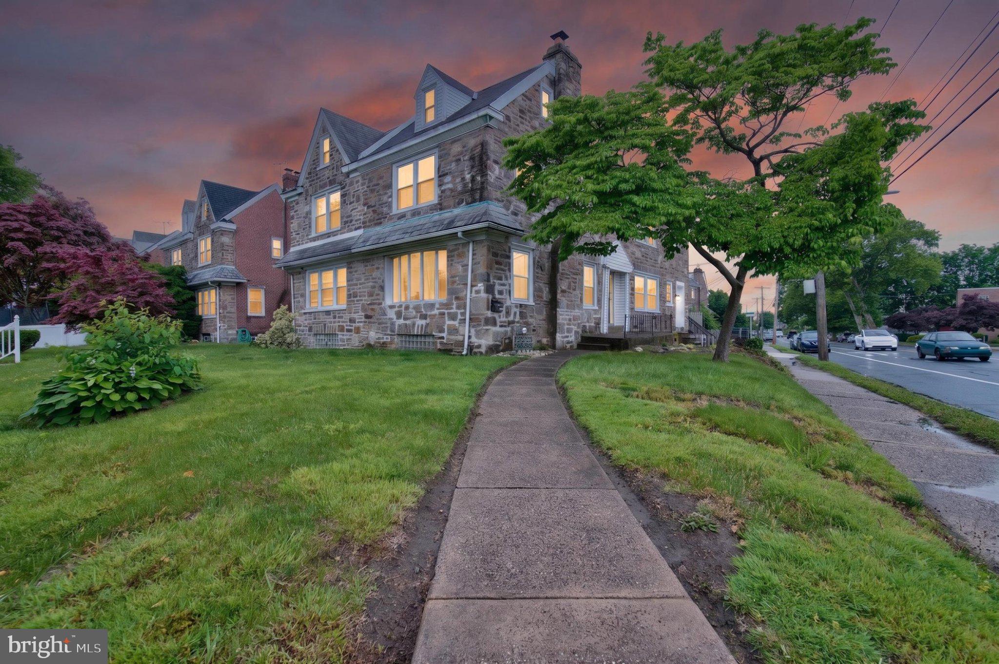 800 UNRUH AVENUE