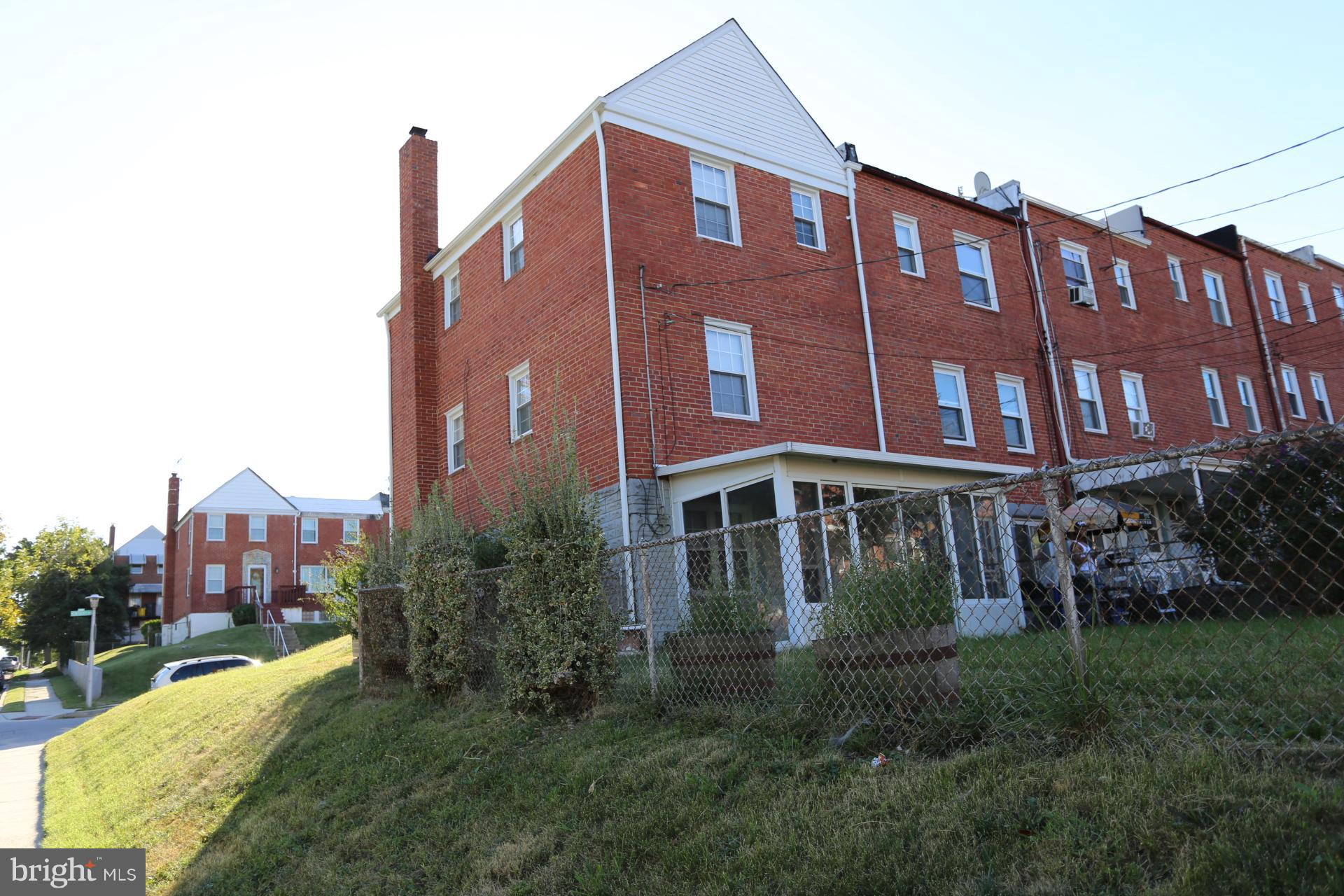 BELAIR-EDISON - Residential Lease