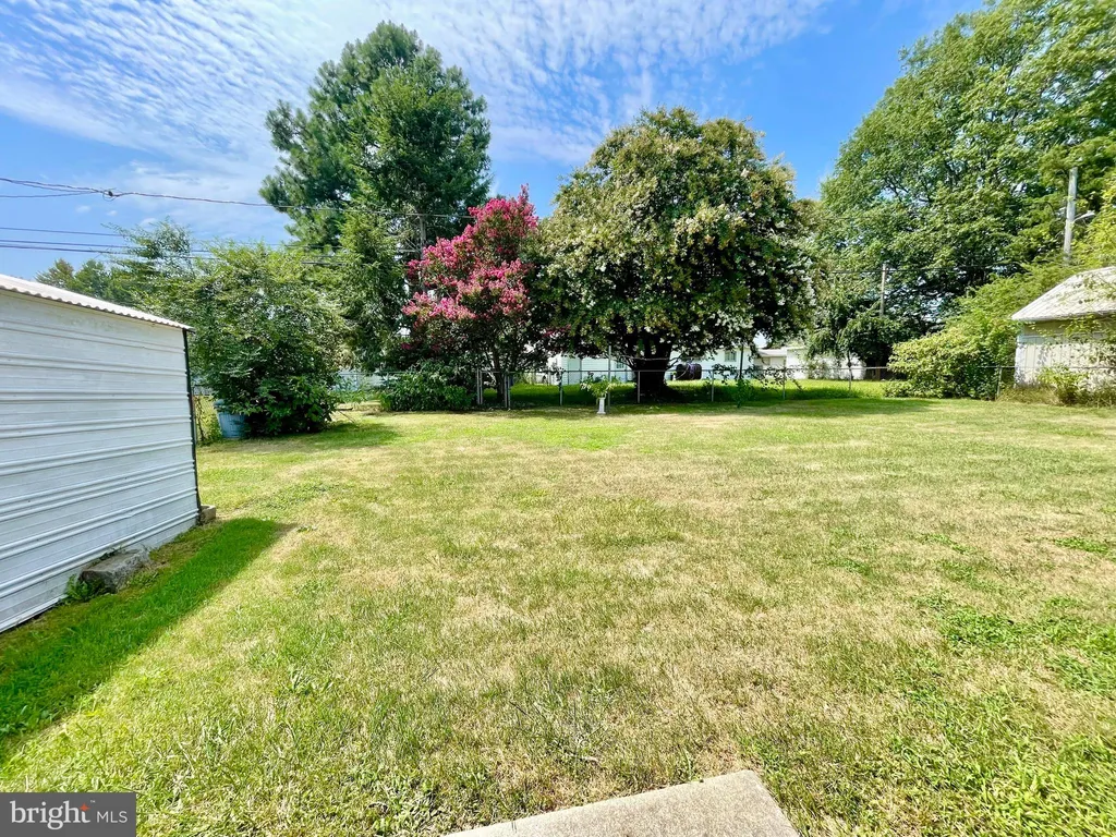 Additional image 3 of 1416 S Governors Avenue, Dover, DE 19904
