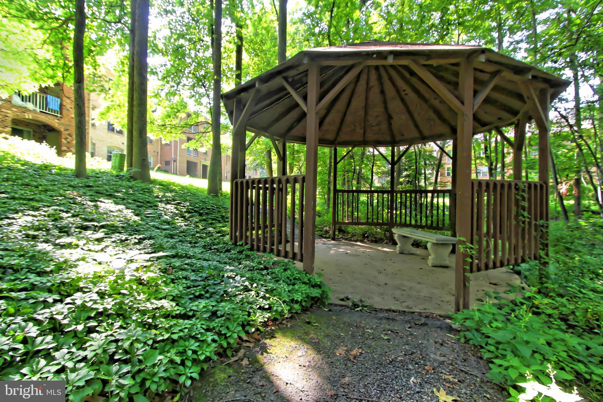 BURKE COVE - Residential