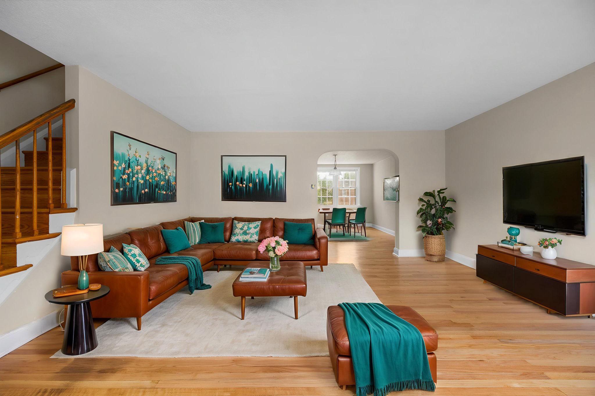 1561 COTTAGE LANE