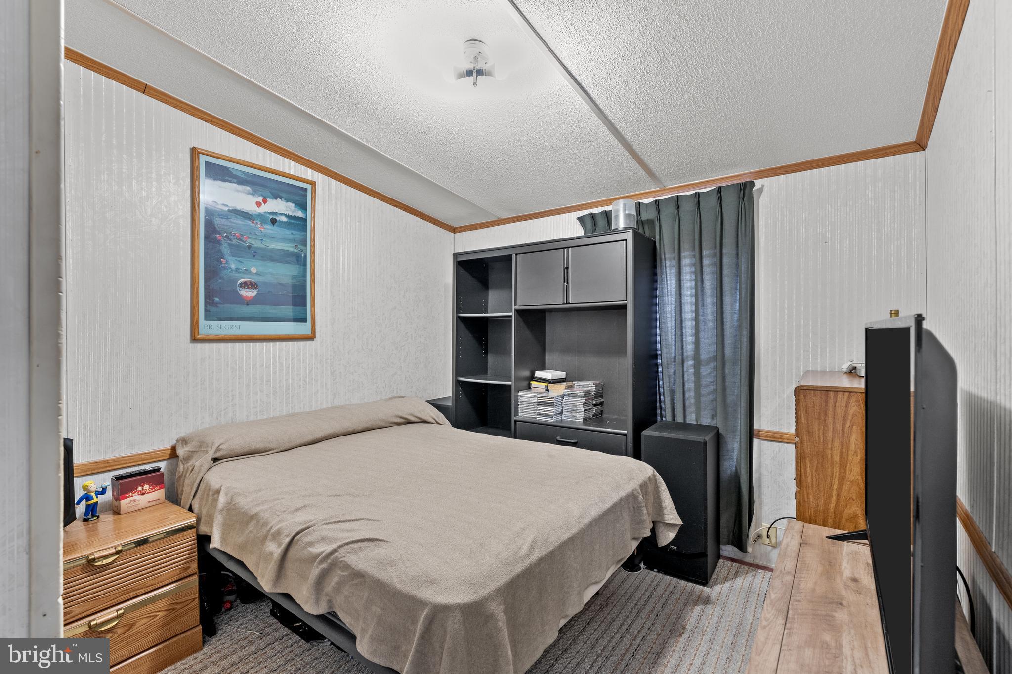 8343 GATEWOOD DRIVE