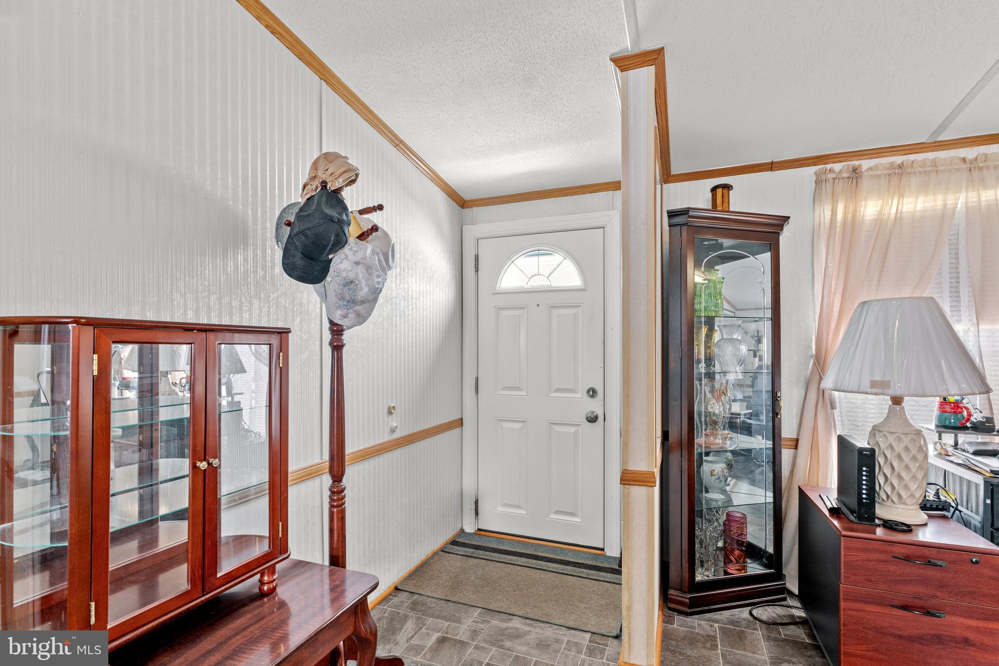 8343 GATEWOOD DRIVE