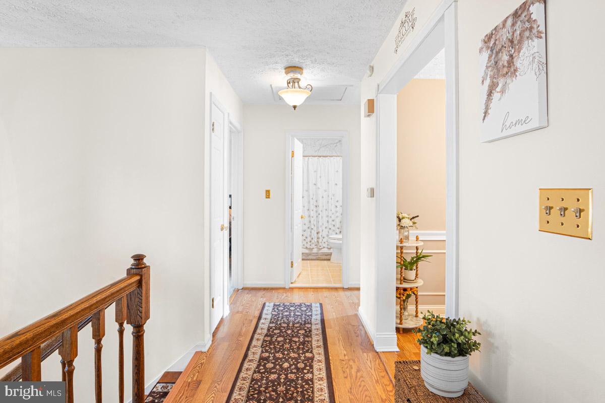 TREVOR WOODS - Residential