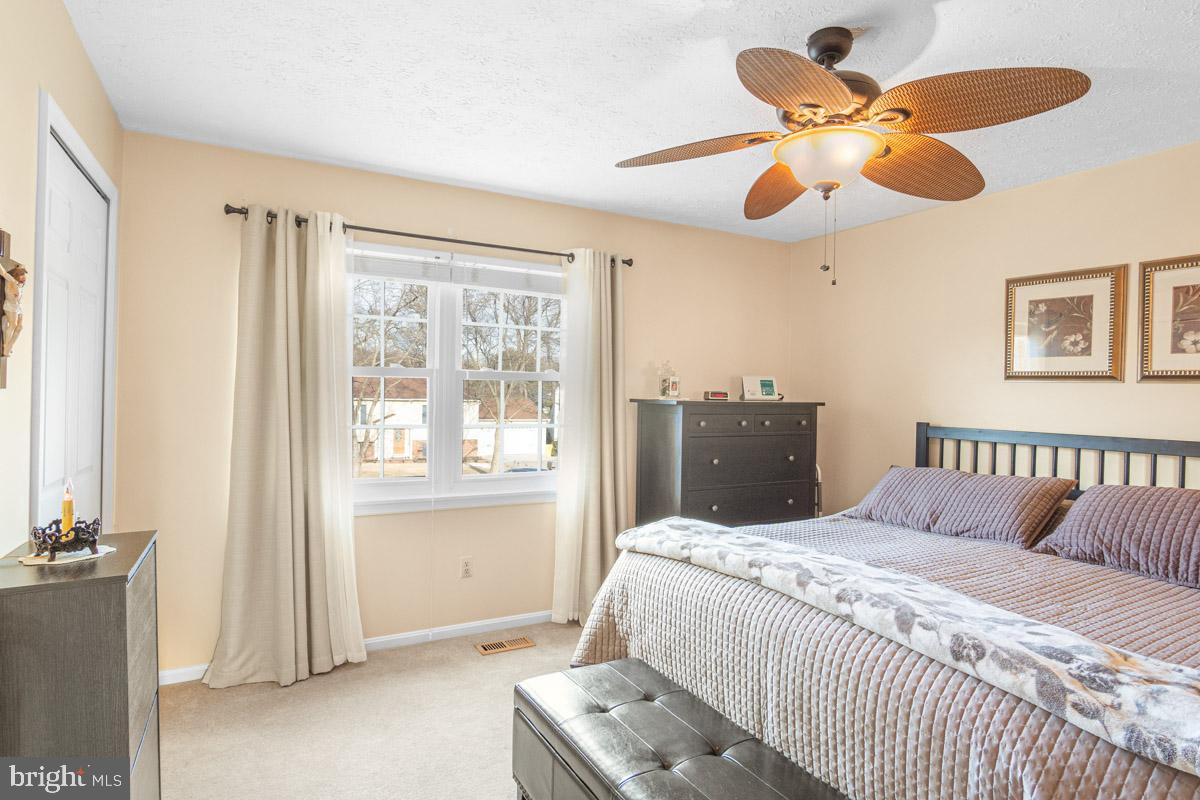 TREVOR WOODS - Residential