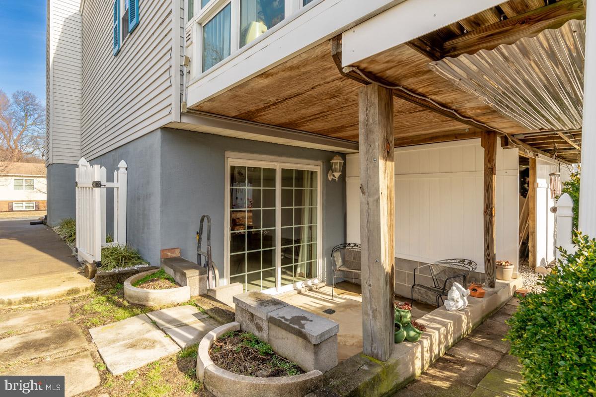 TREVOR WOODS - Residential