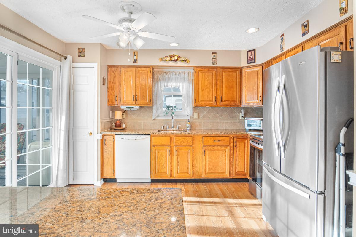 TREVOR WOODS - Residential