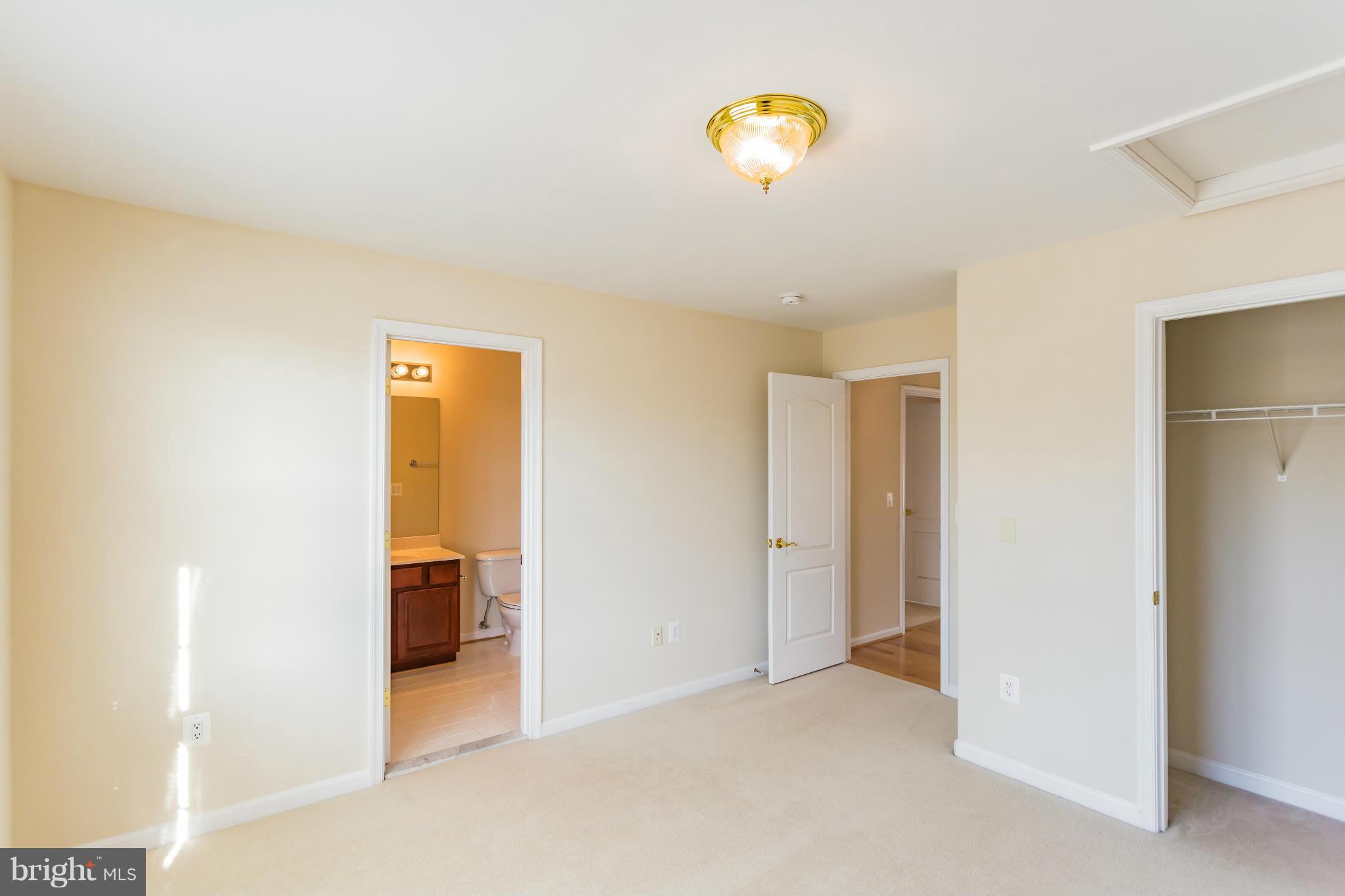 REDWOOD LAKES - Residential