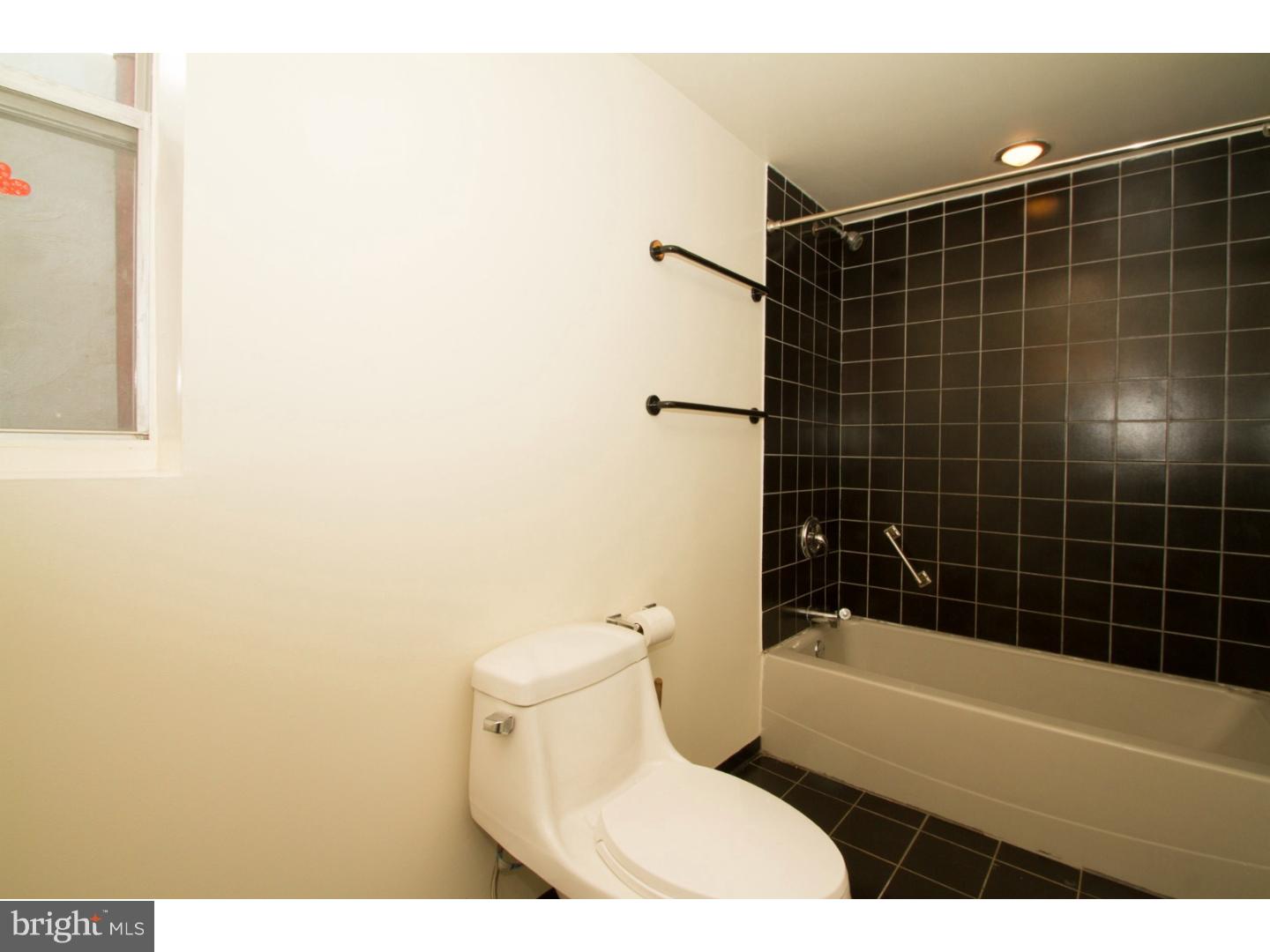 PASSYUNK SQUARE - Residential