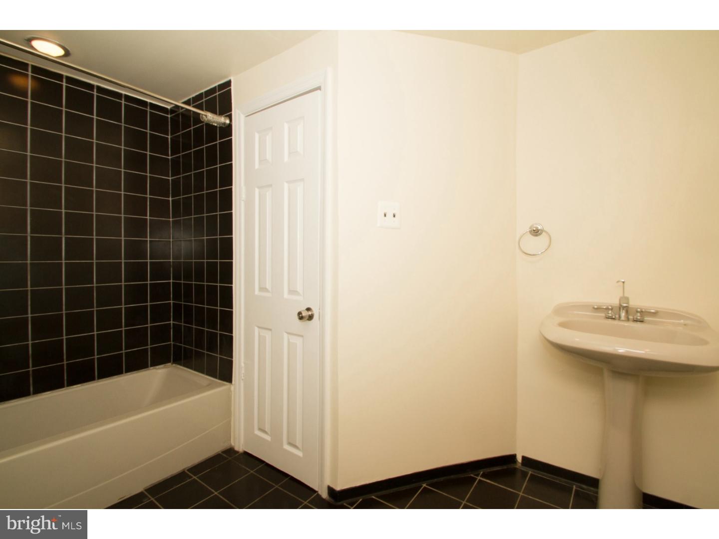 PASSYUNK SQUARE - Residential