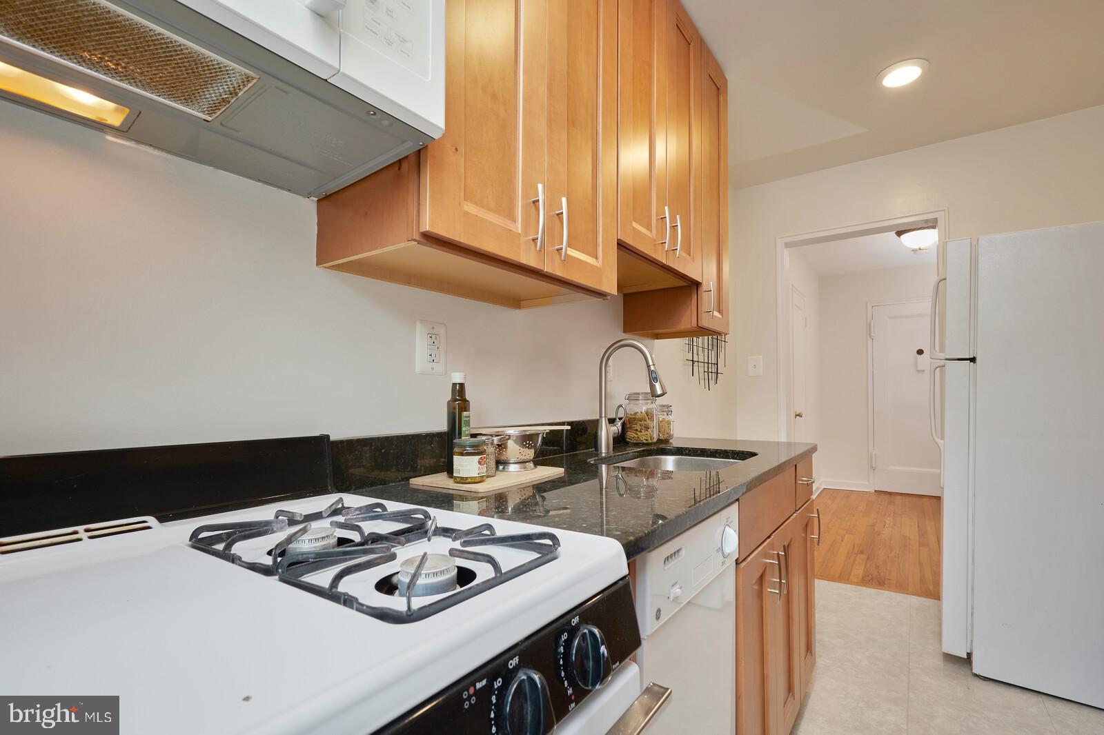 ROCK CREEK WOODS APARTMENTS - Residential Lease