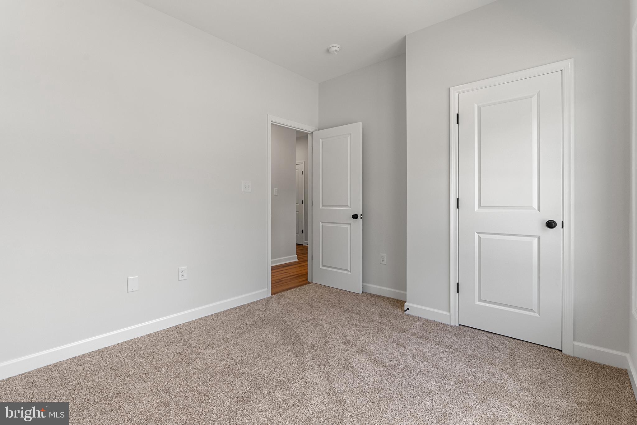 MIDDLE CREEK VISTAS - Residential