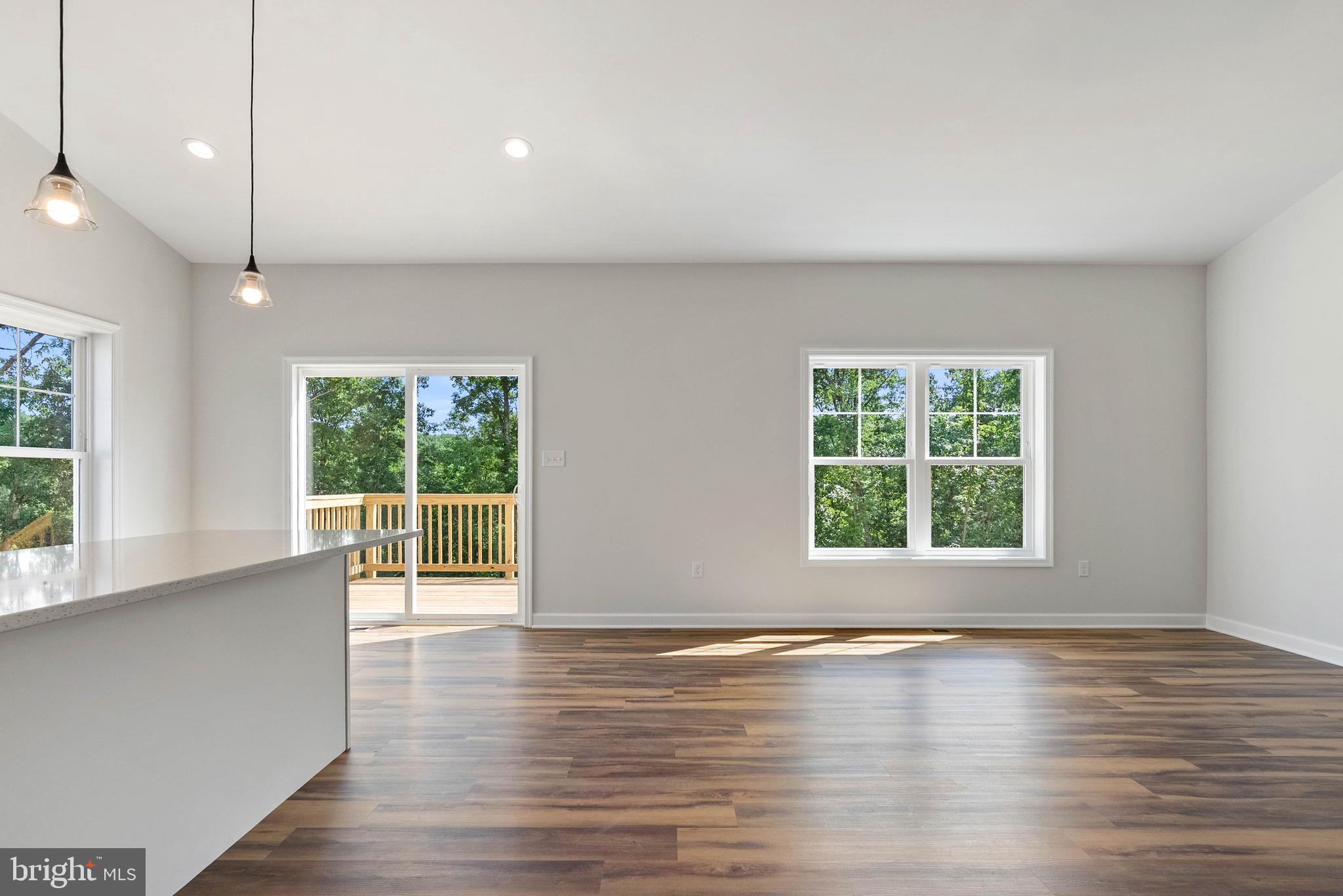 MIDDLE CREEK VISTAS - Residential