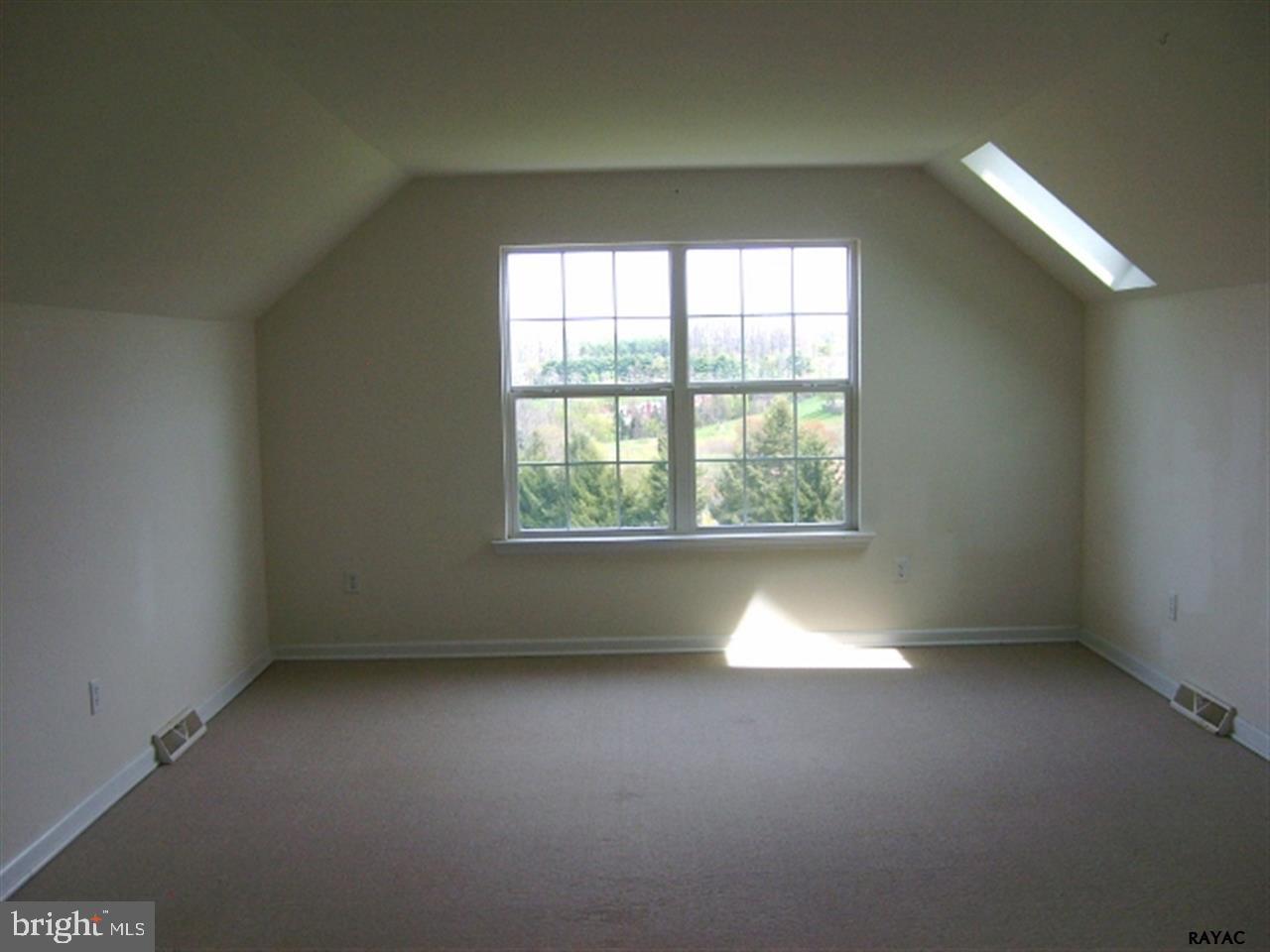 ORCHARD ACRES - Residential