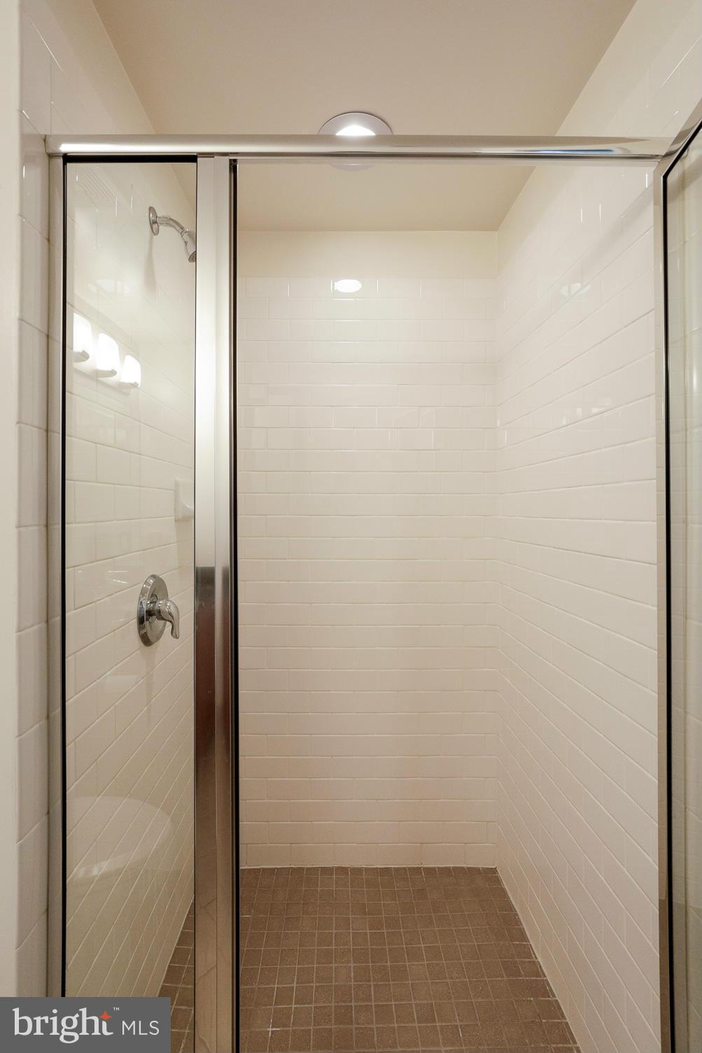 MIDTOWN ALEXANDRIA STATION CONDOMINIUM - Residential