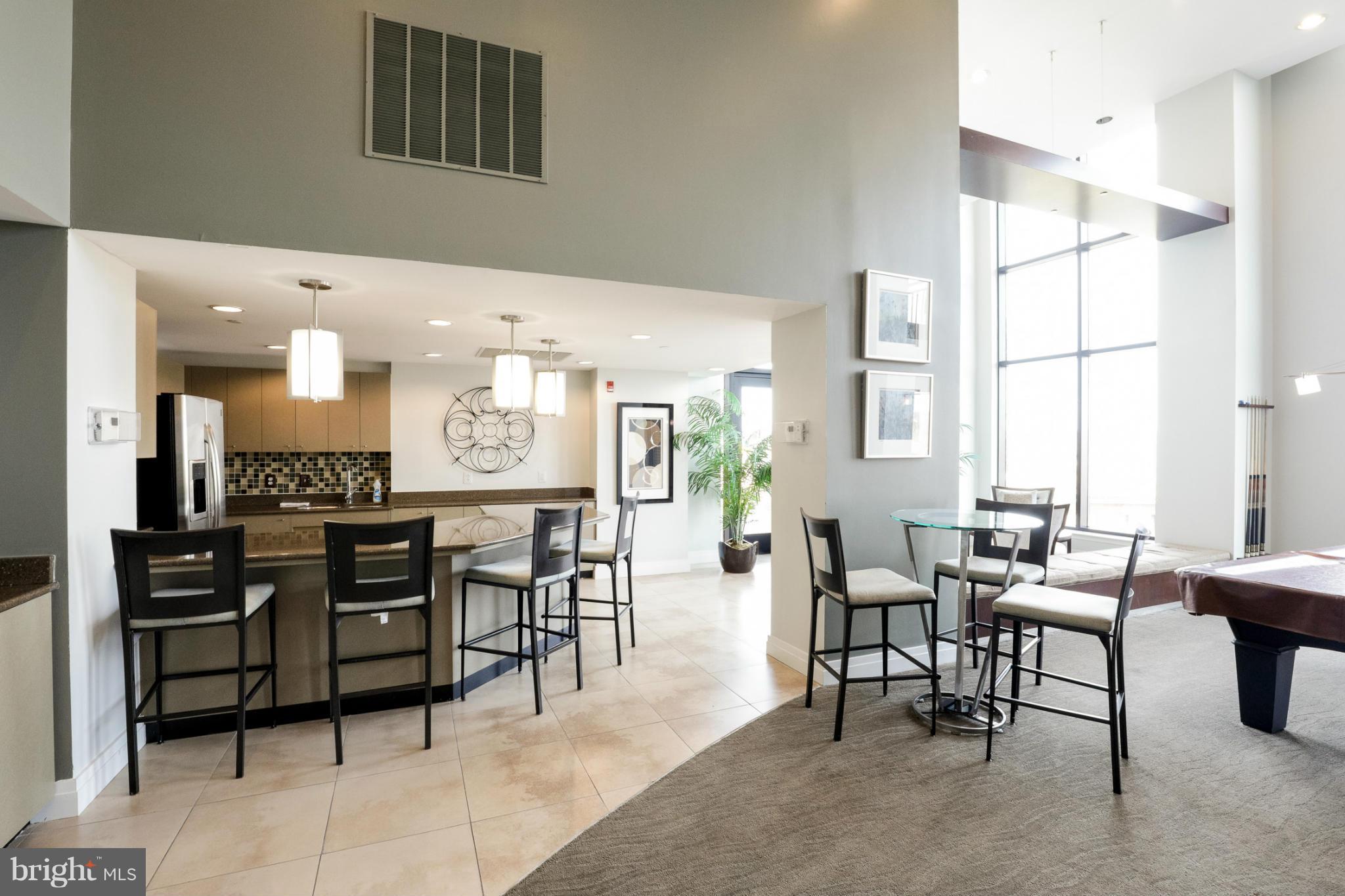 MIDTOWN ALEXANDRIA STATION CONDOMINIUM - Residential