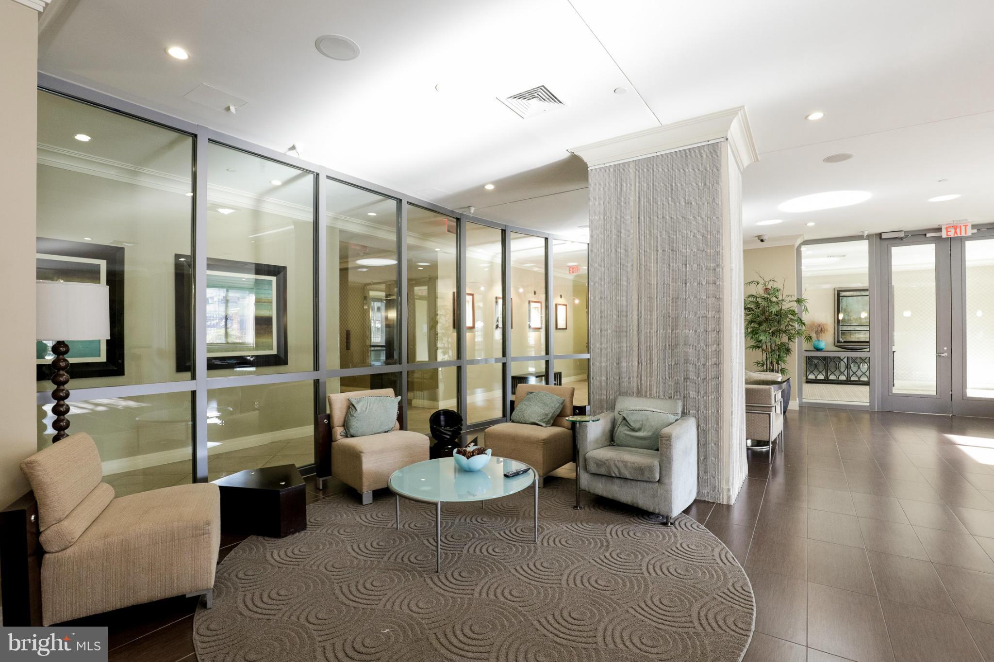 MIDTOWN ALEXANDRIA STATION CONDOMINIUM - Residential