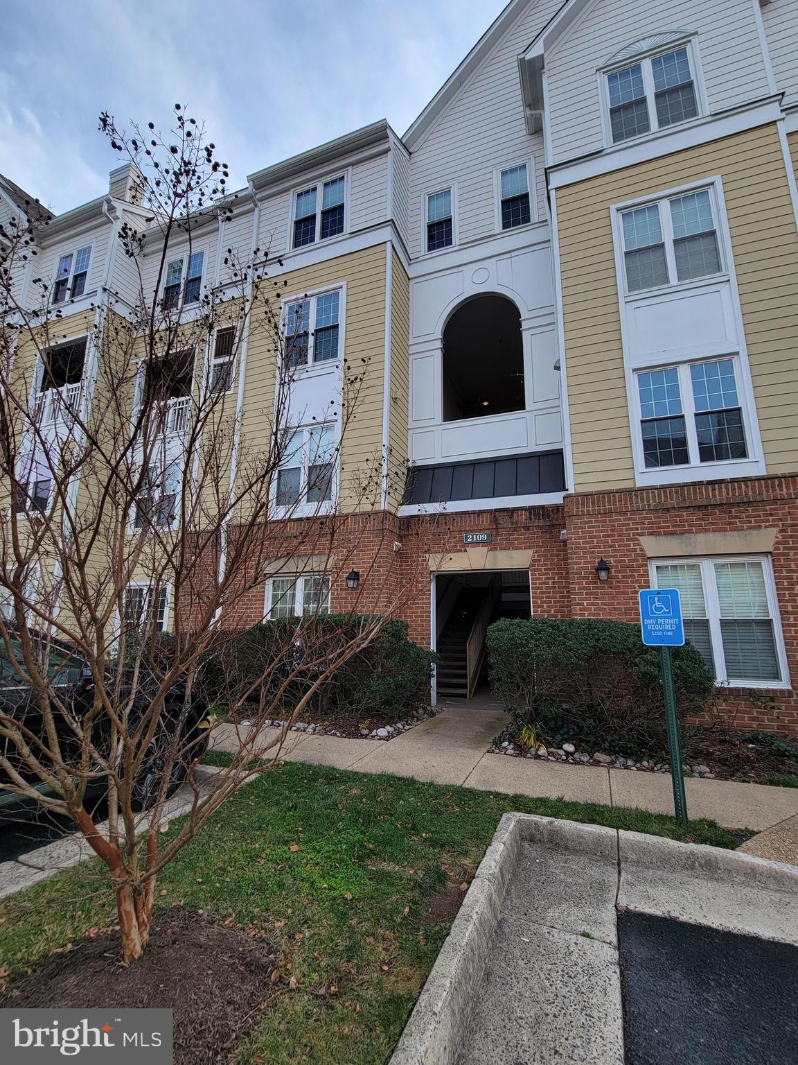 WORLDGATE - Residential Lease