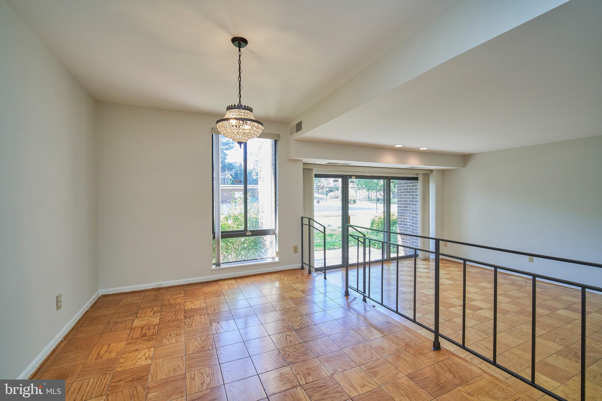 AMERICANA FINMARK - Residential