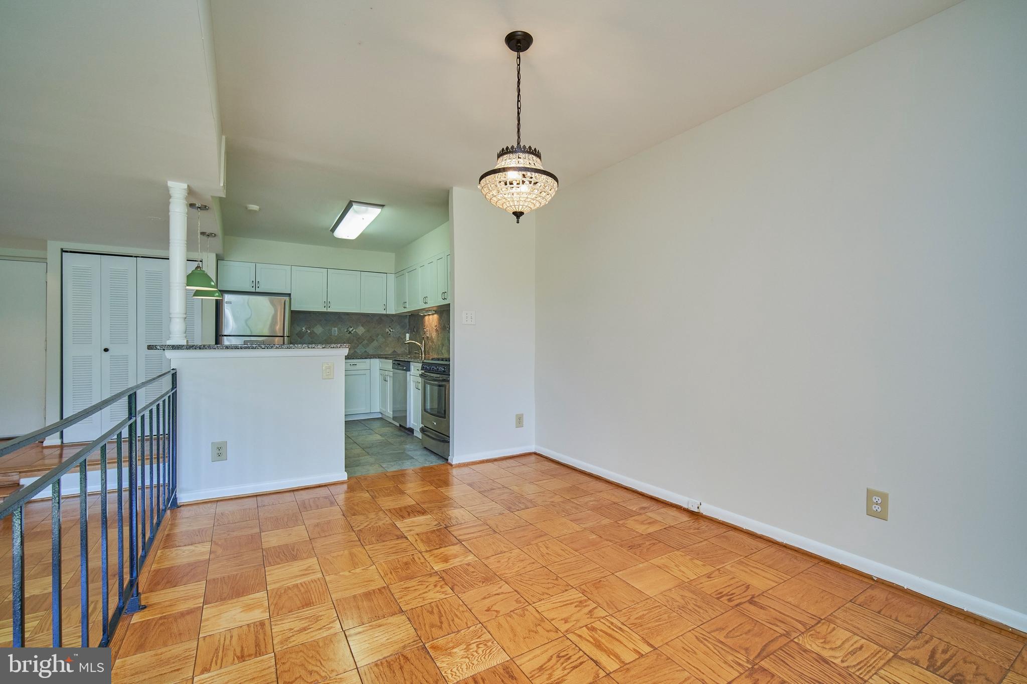 AMERICANA FINMARK - Residential