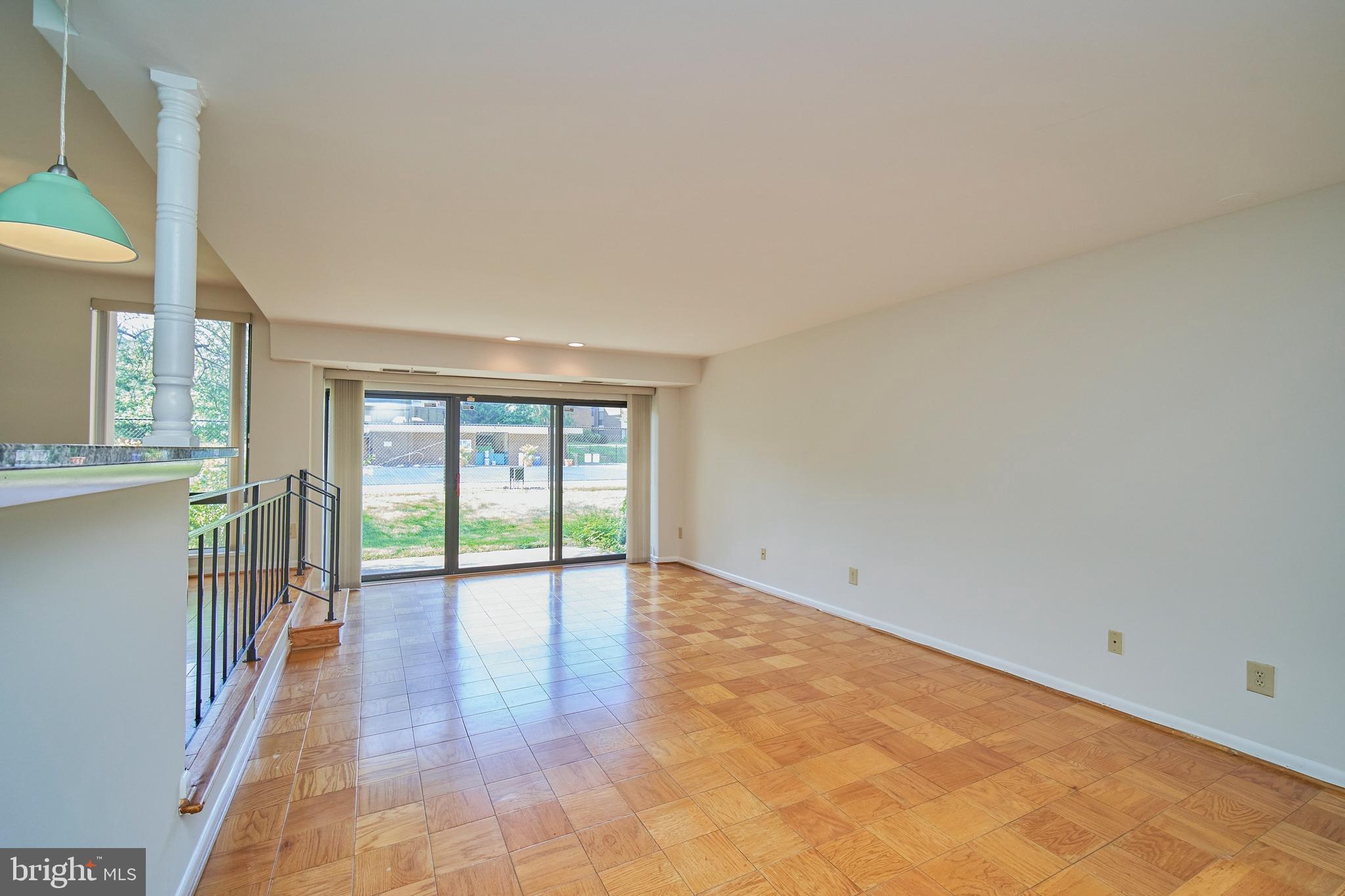 AMERICANA FINMARK - Residential