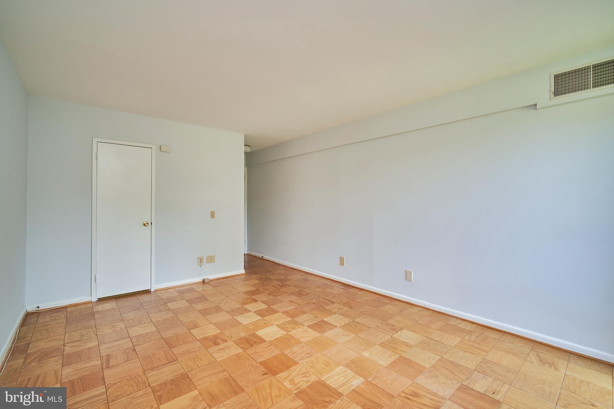 AMERICANA FINMARK - Residential