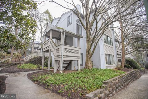 946 WINDBROOKE DRIVE 946 GAITHERSBURG MD 20879