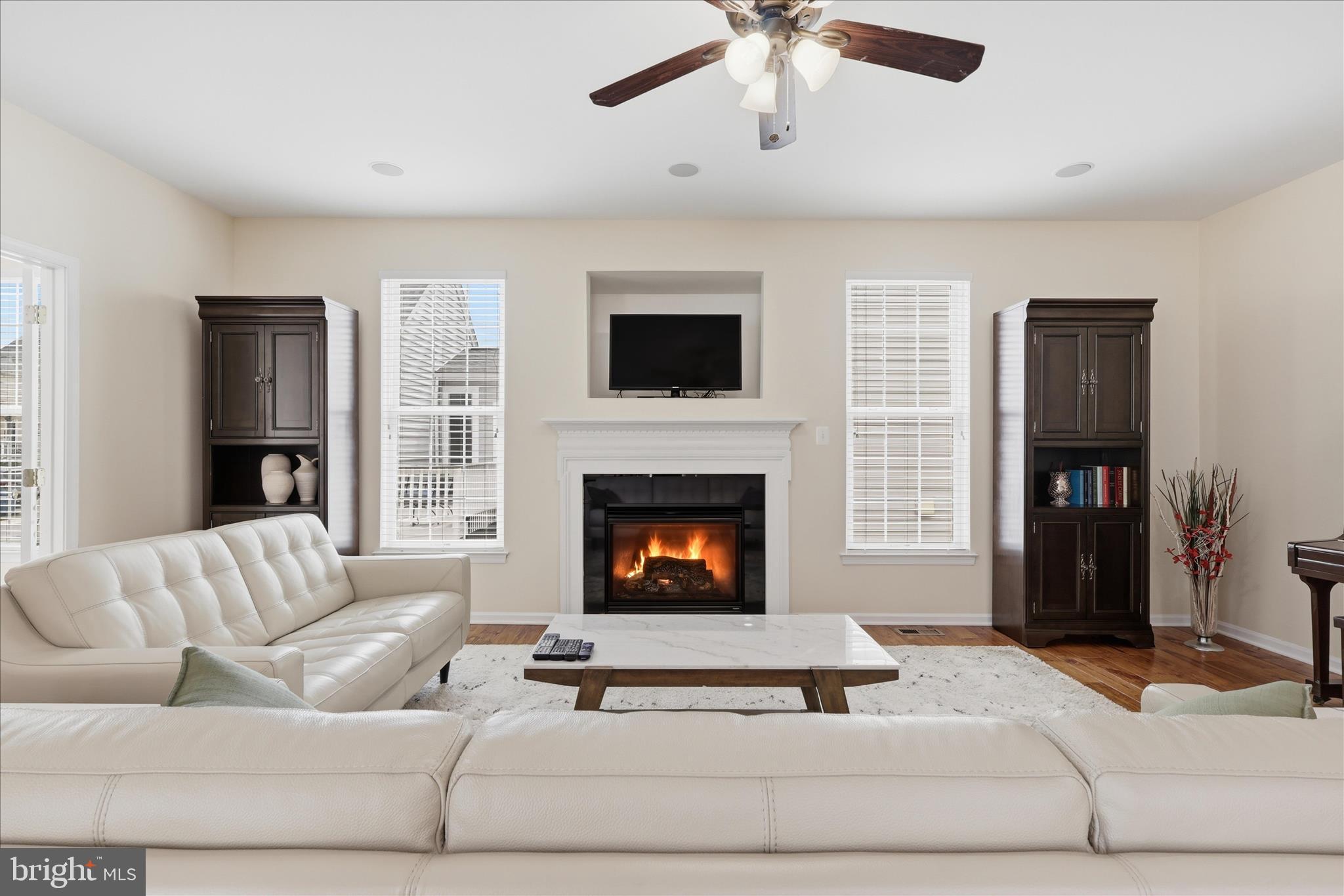 SOUTH RIDING - Residential