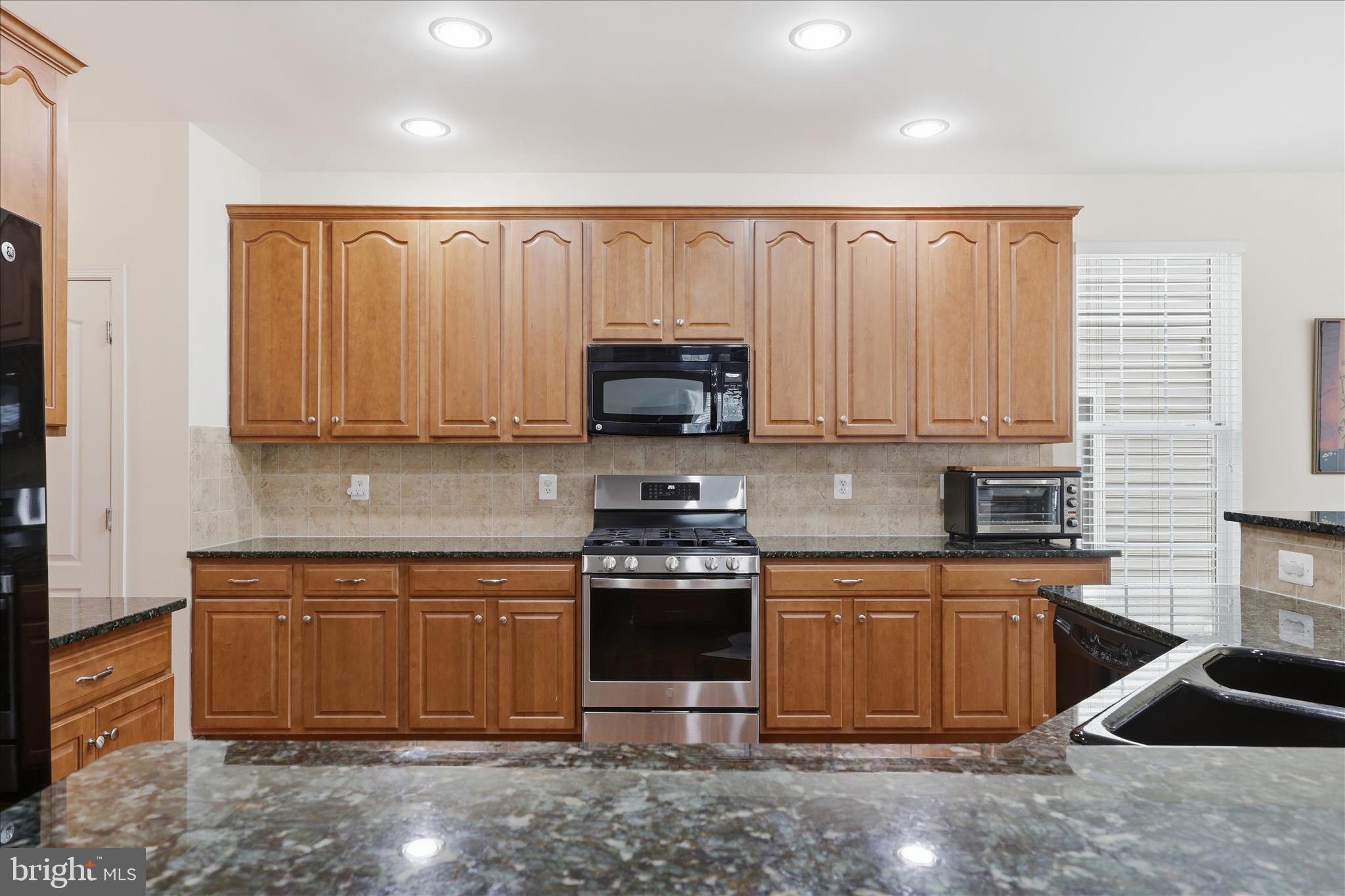 SOUTH RIDING - Residential