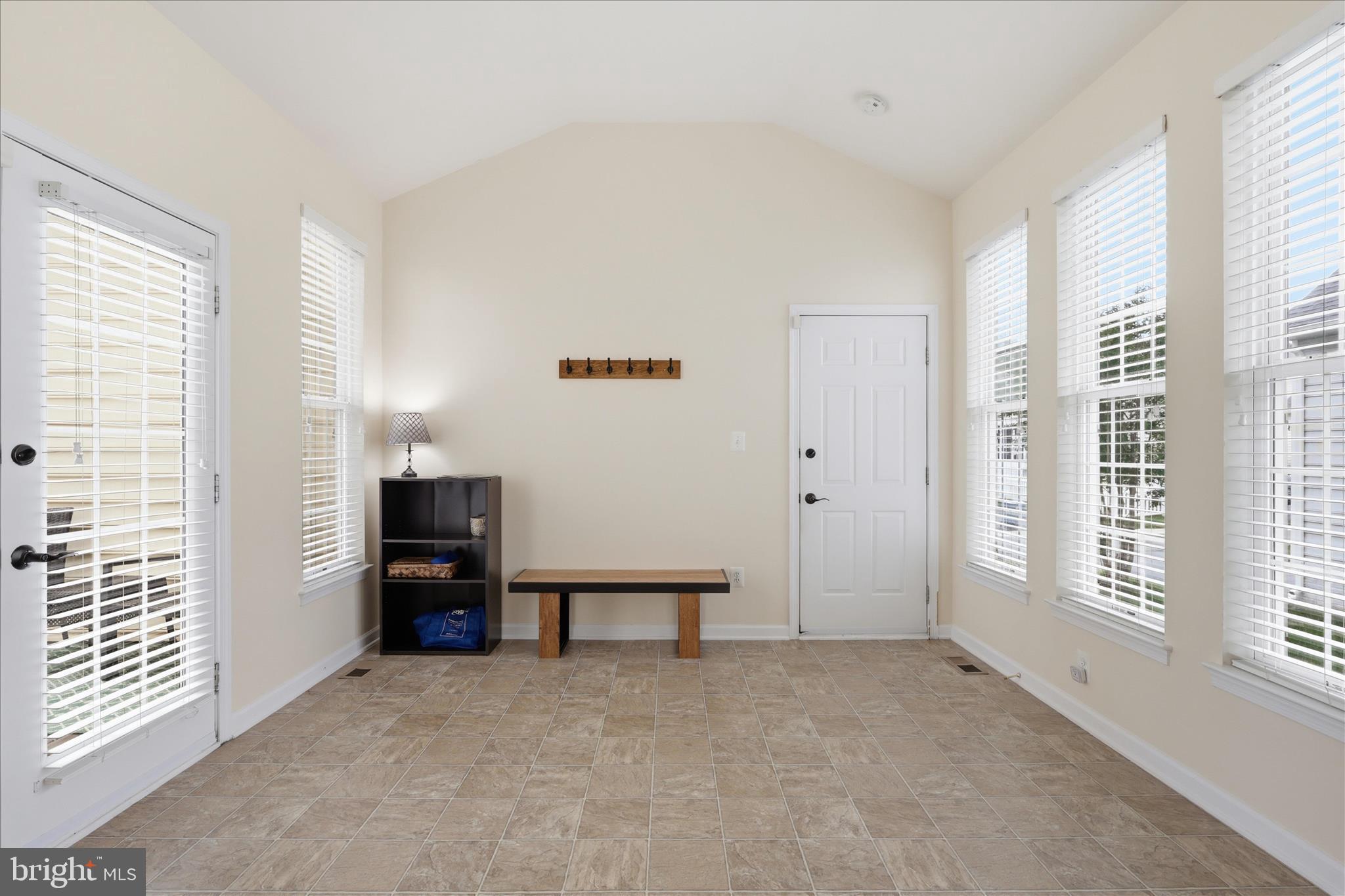 SOUTH RIDING - Residential