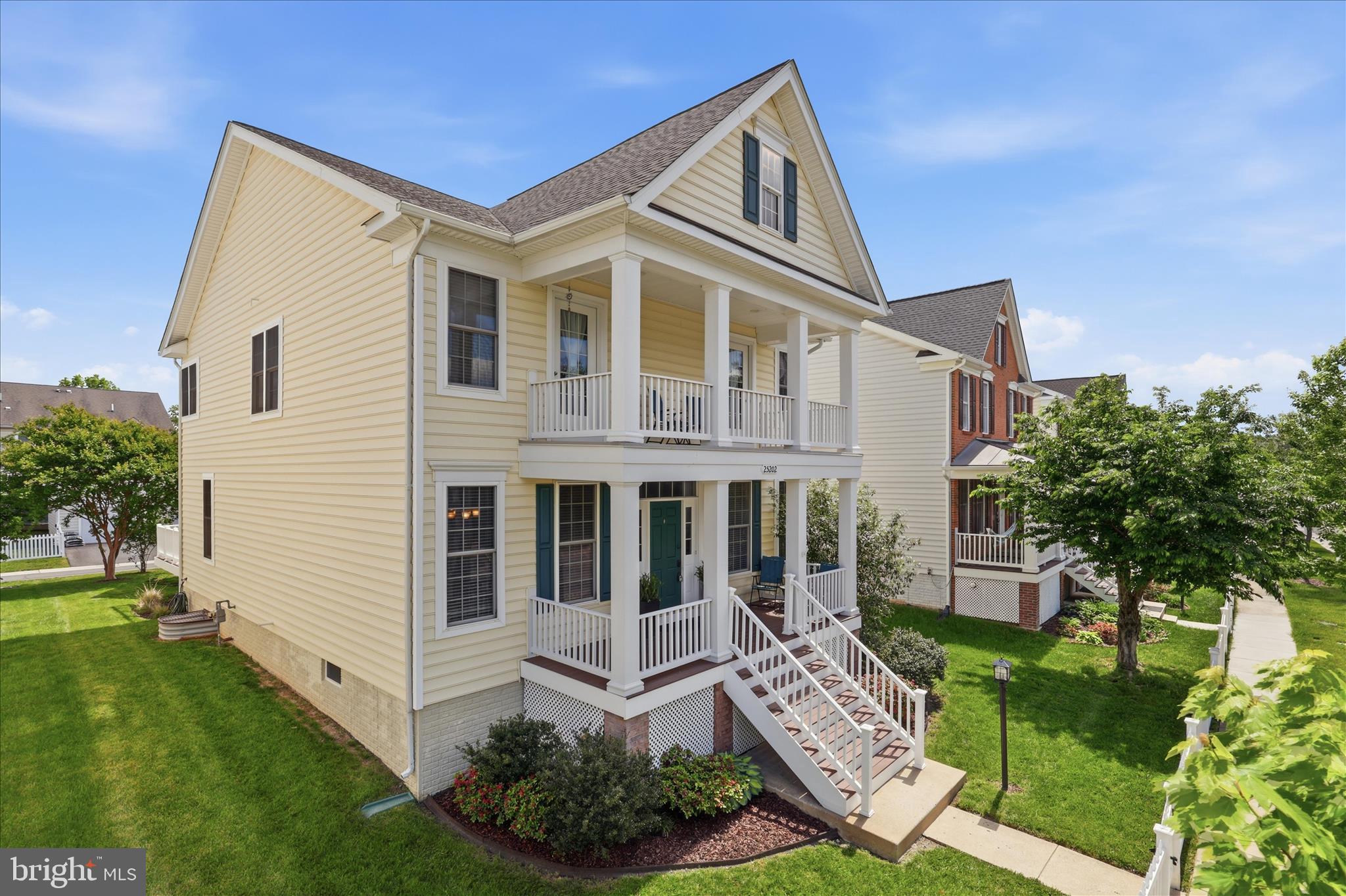 SOUTH RIDING - Residential