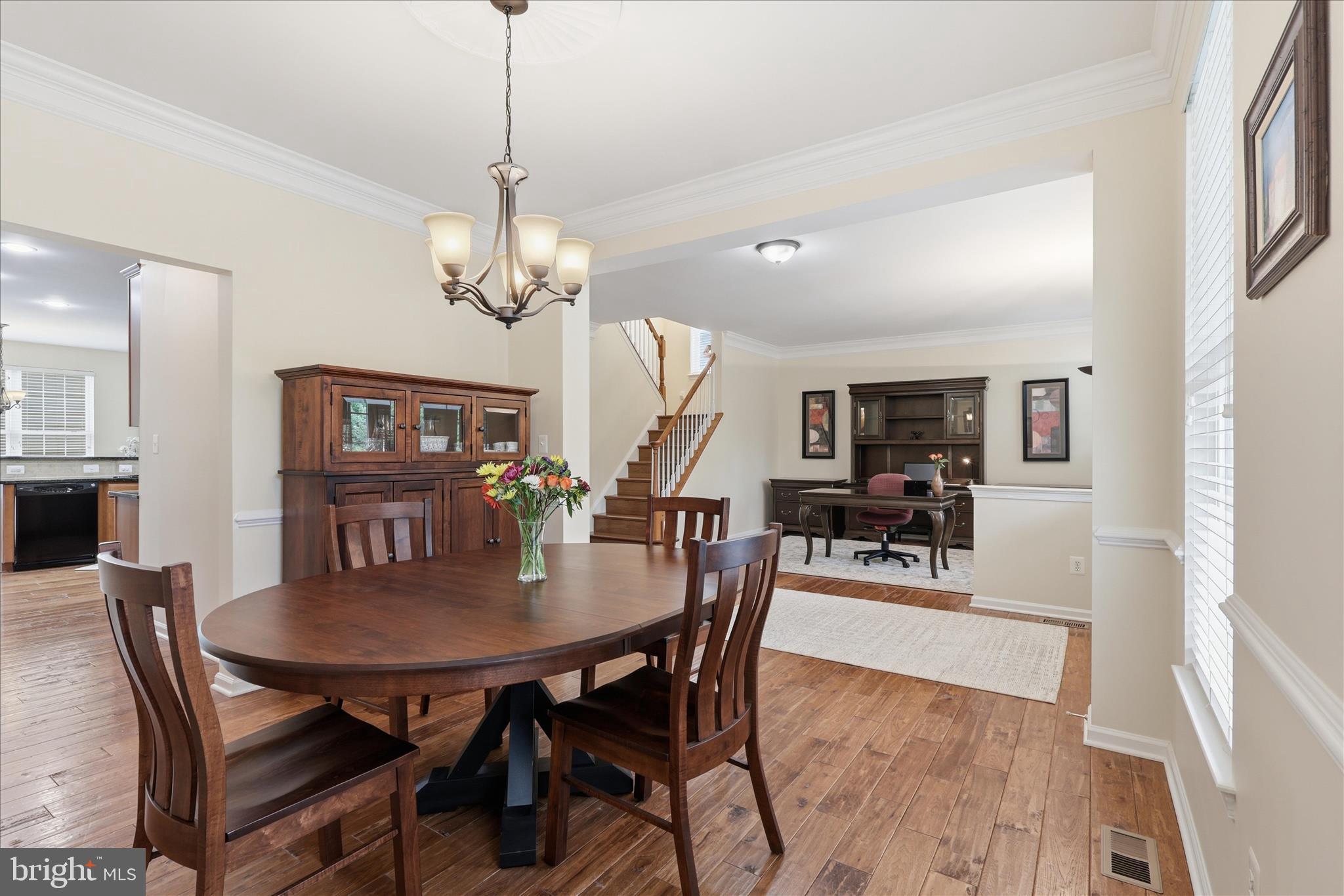 SOUTH RIDING - Residential