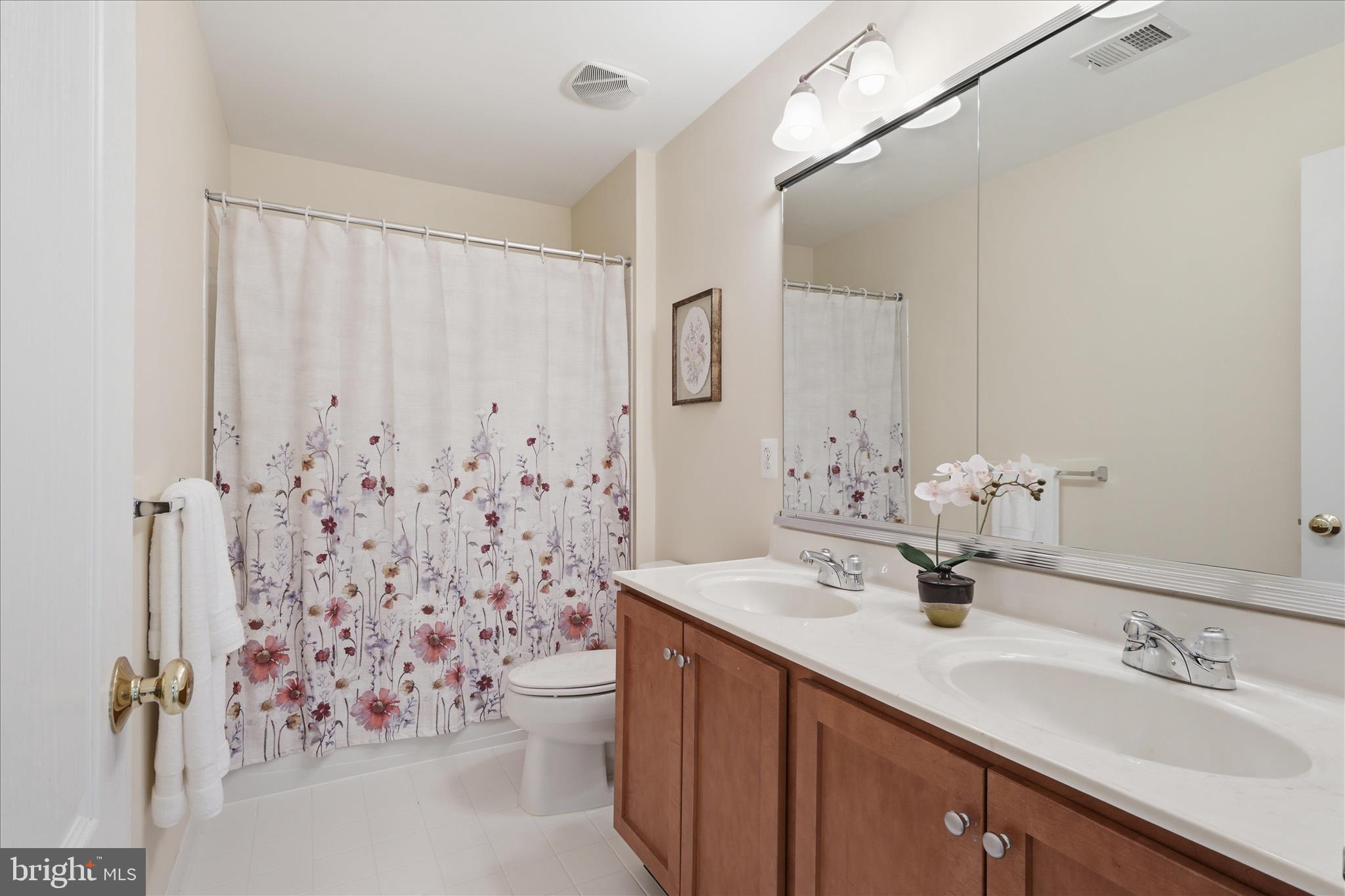 SOUTH RIDING - Residential