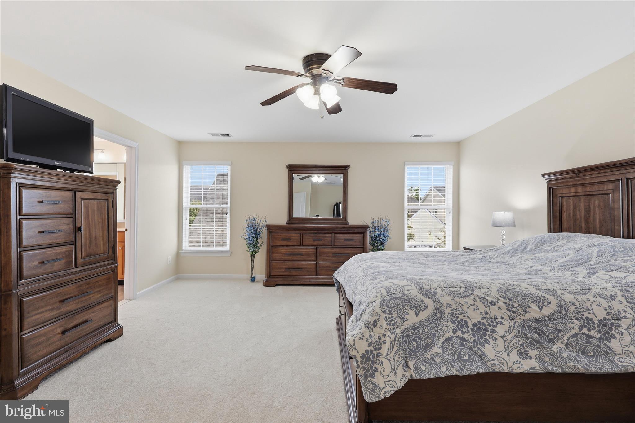 SOUTH RIDING - Residential
